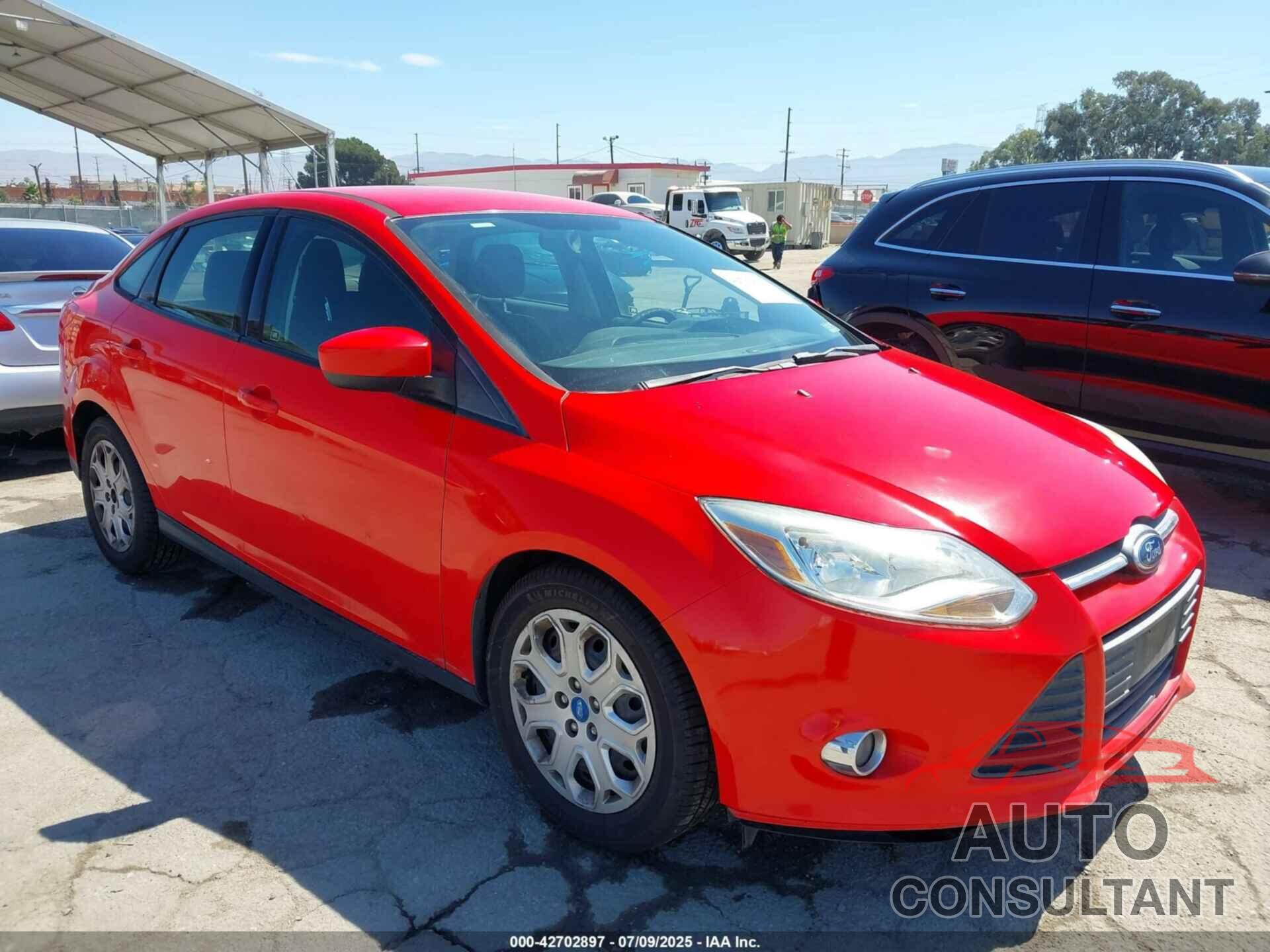 FORD FOCUS 2012 - 1FAHP3F21CL177044