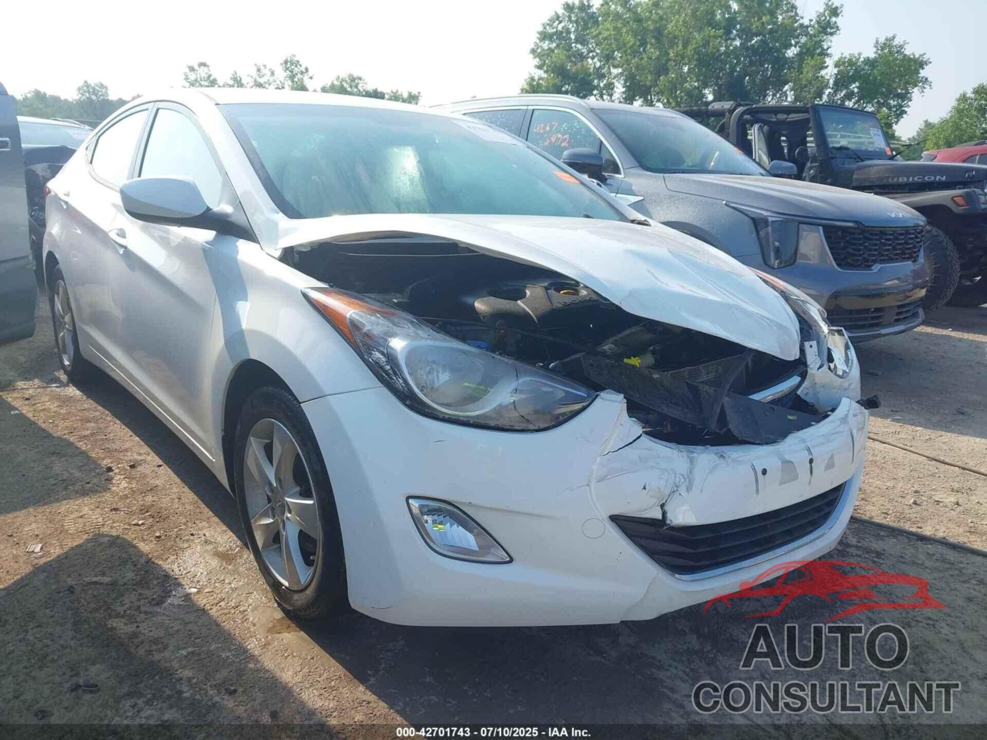 HYUNDAI ELANTRA 2013 - 5NPDH4AE5DH259250