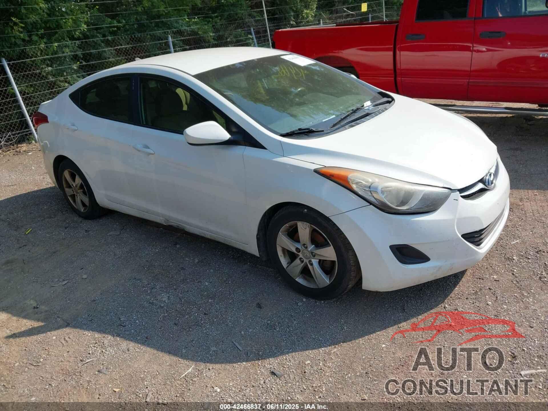 HYUNDAI ELANTRA 2013 - 5NPDH4AE0DH331939