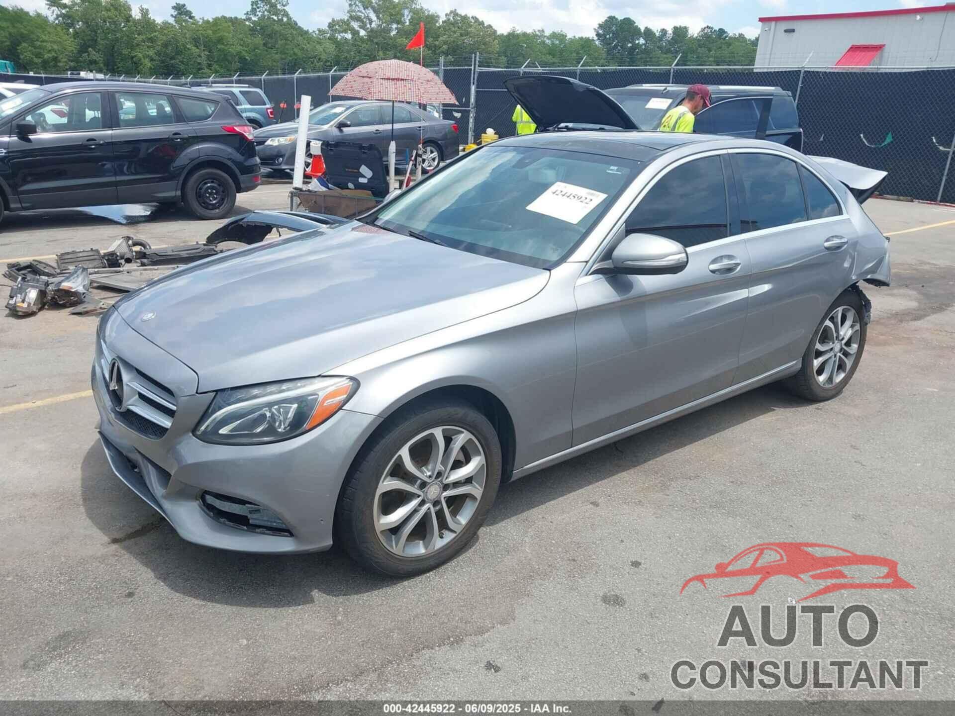 MERCEDES-BENZ C 300 2015 - 55SWF4KB9FU023350