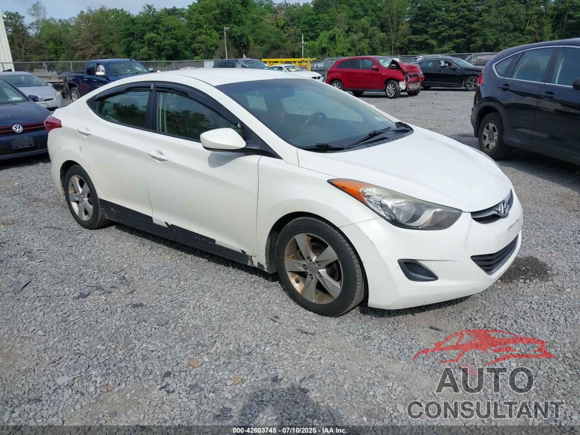HYUNDAI ELANTRA 2011 - 5NPDH4AE5BH049664