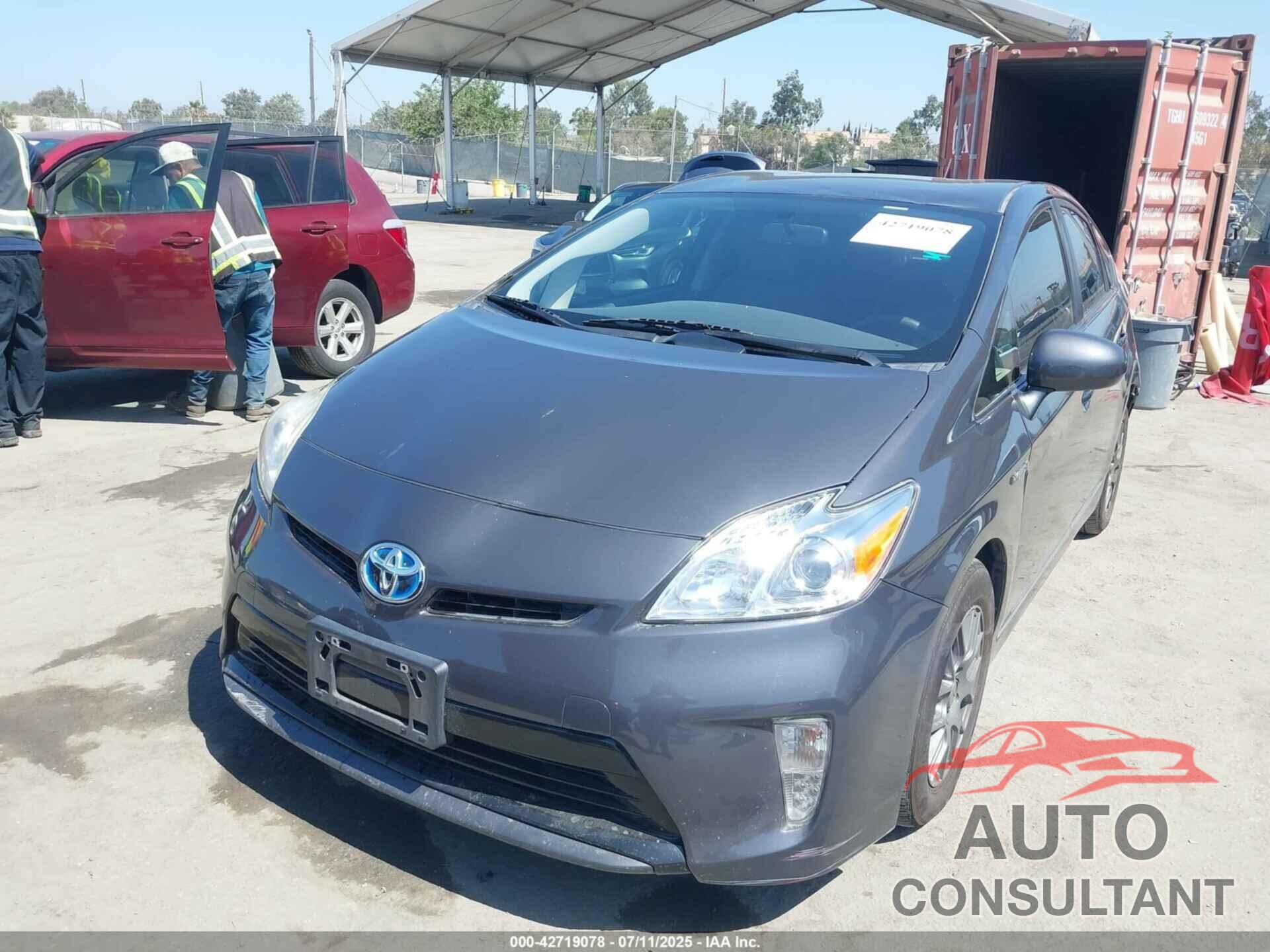 TOYOTA PRIUS 2015 - JTDKN3DU2F0424782