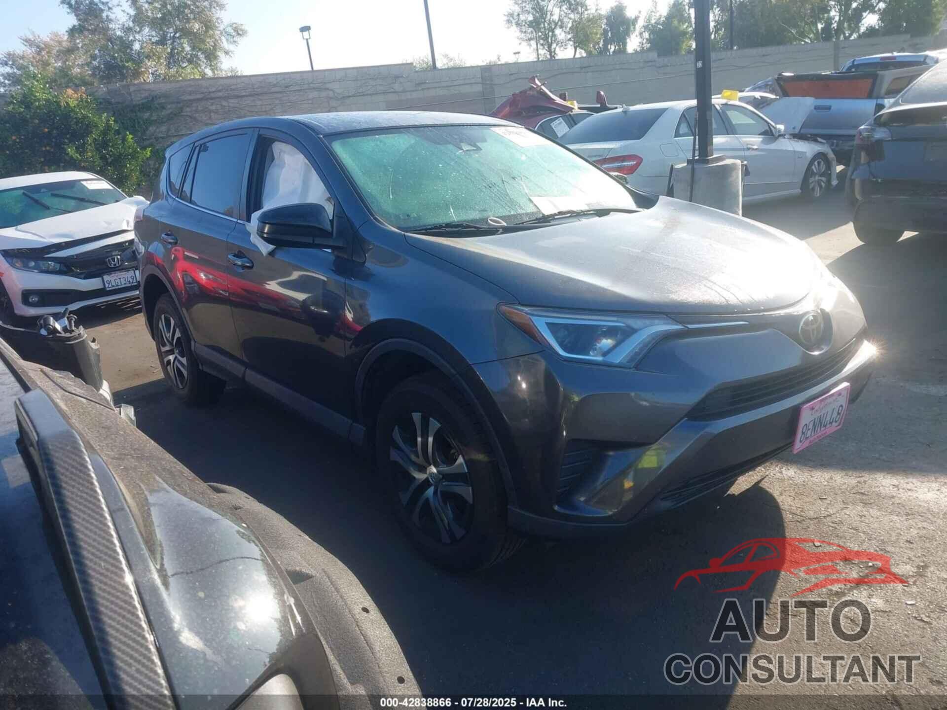 TOYOTA RAV4 2018 - 2T3ZFREV2JW479081