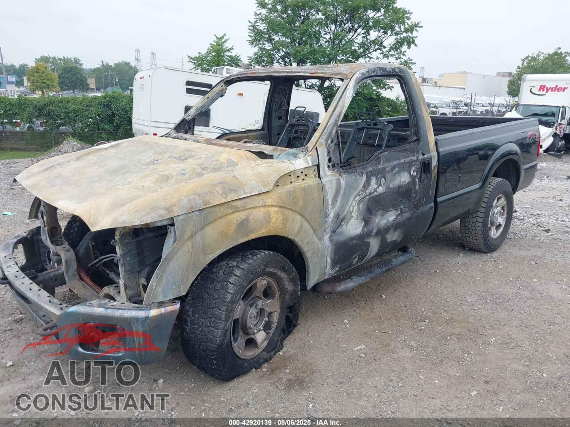 FORD F-250 2013 - 1FTBF2B68DEB21890
