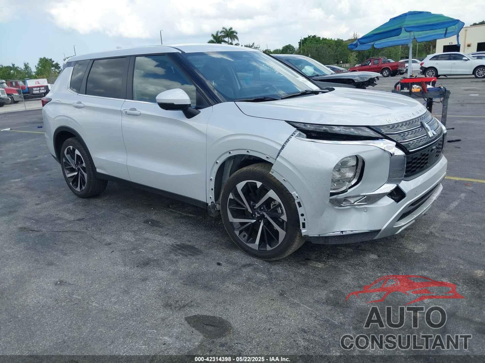 MITSUBISHI OUTLANDER 2024 - JA4J3VA8XRZ086126