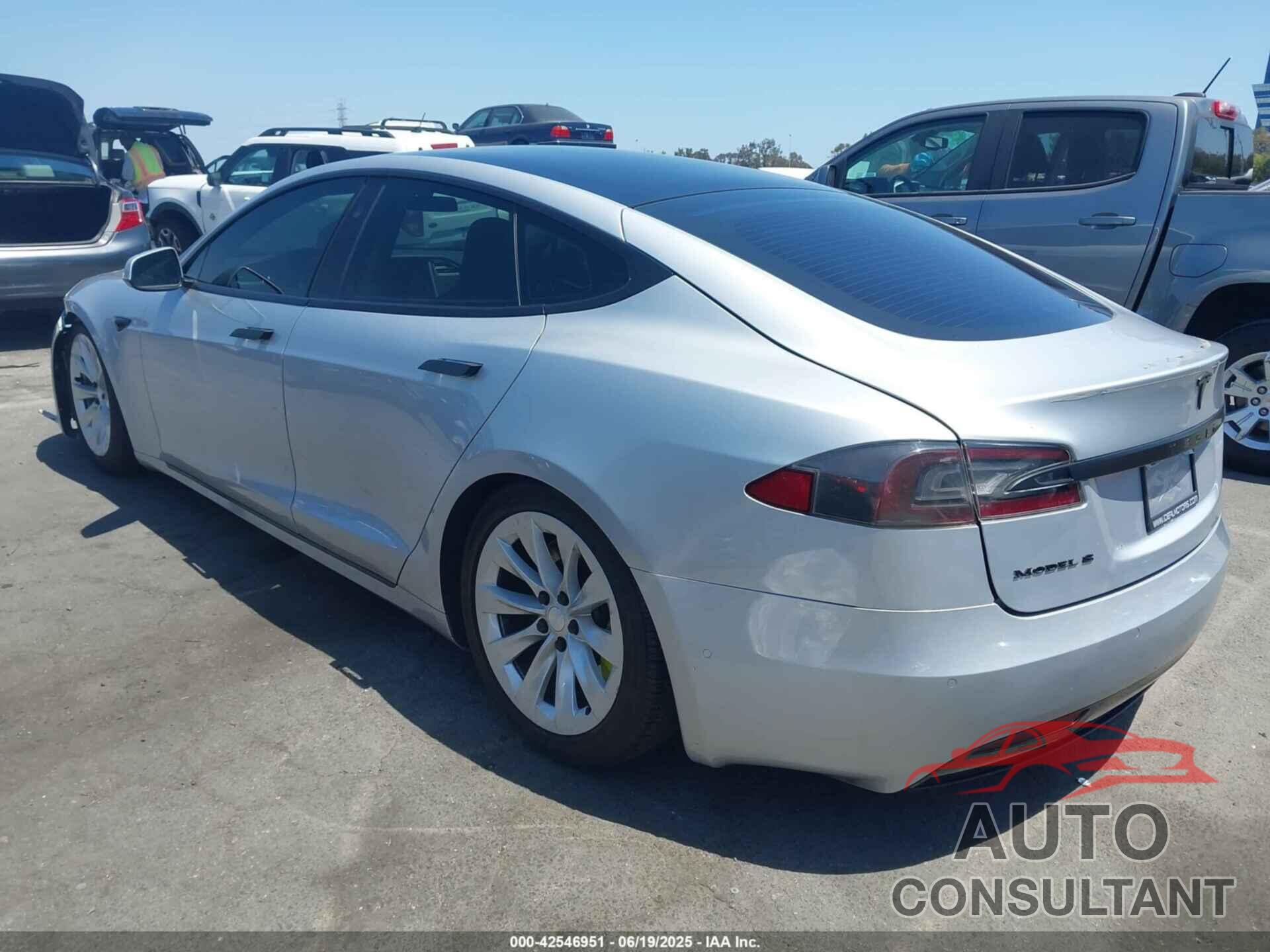 TESLA MODEL S 2016 - 5YJSA1E18GF175976