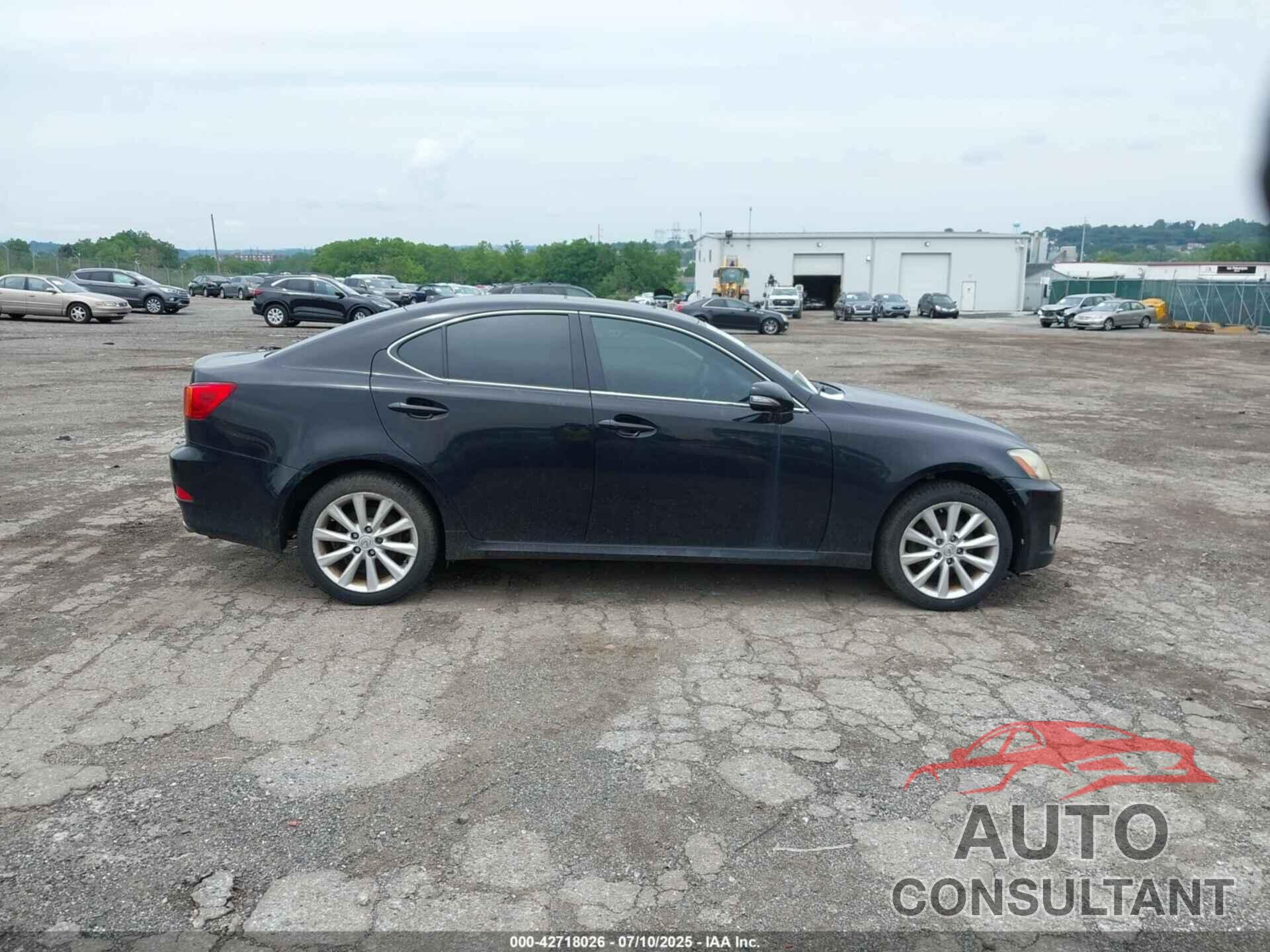 LEXUS IS 250 2009 - JTHCK262395032810