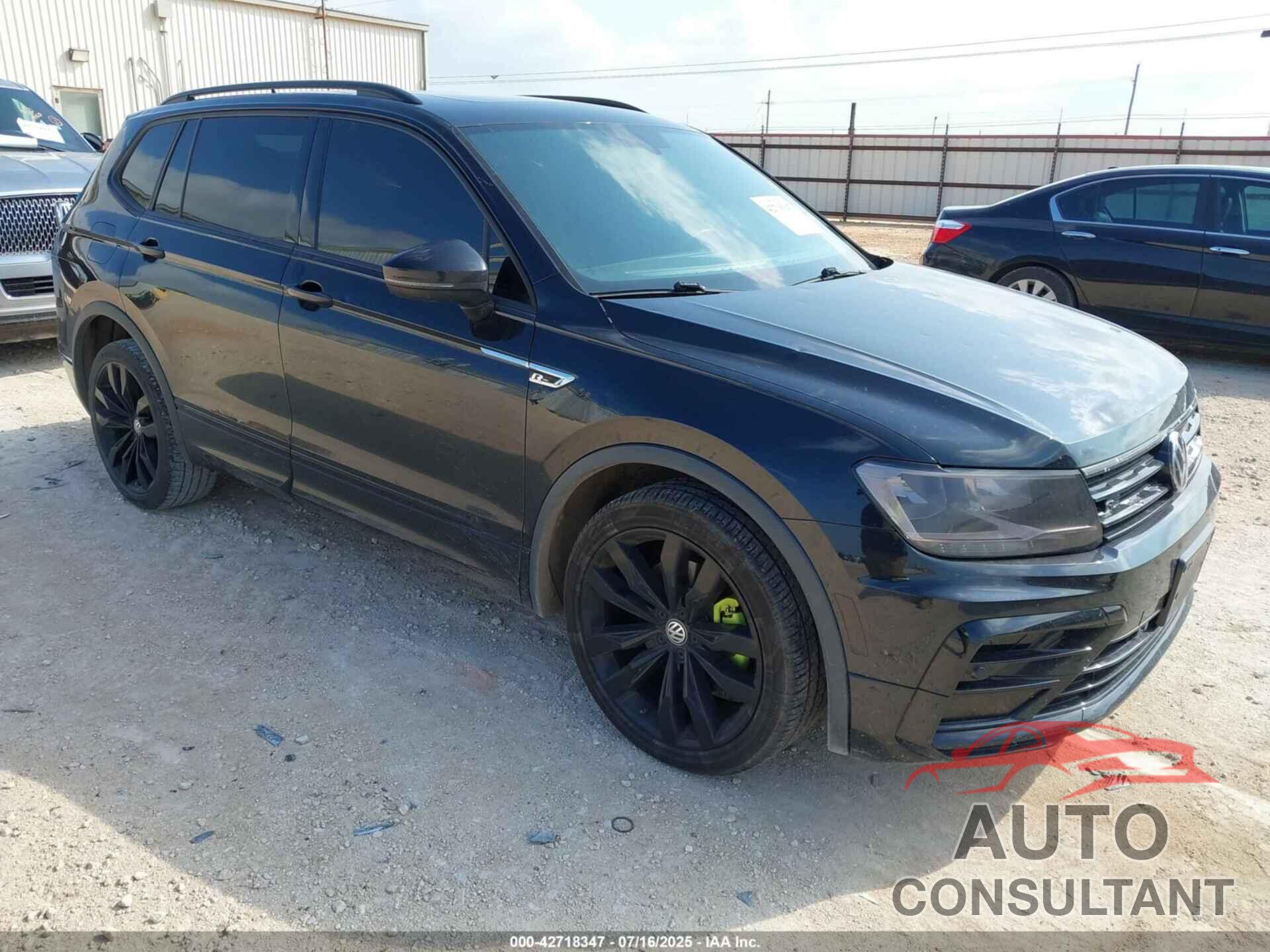 VOLKSWAGEN TIGUAN 2021 - 3VV3B7AX7MM111046