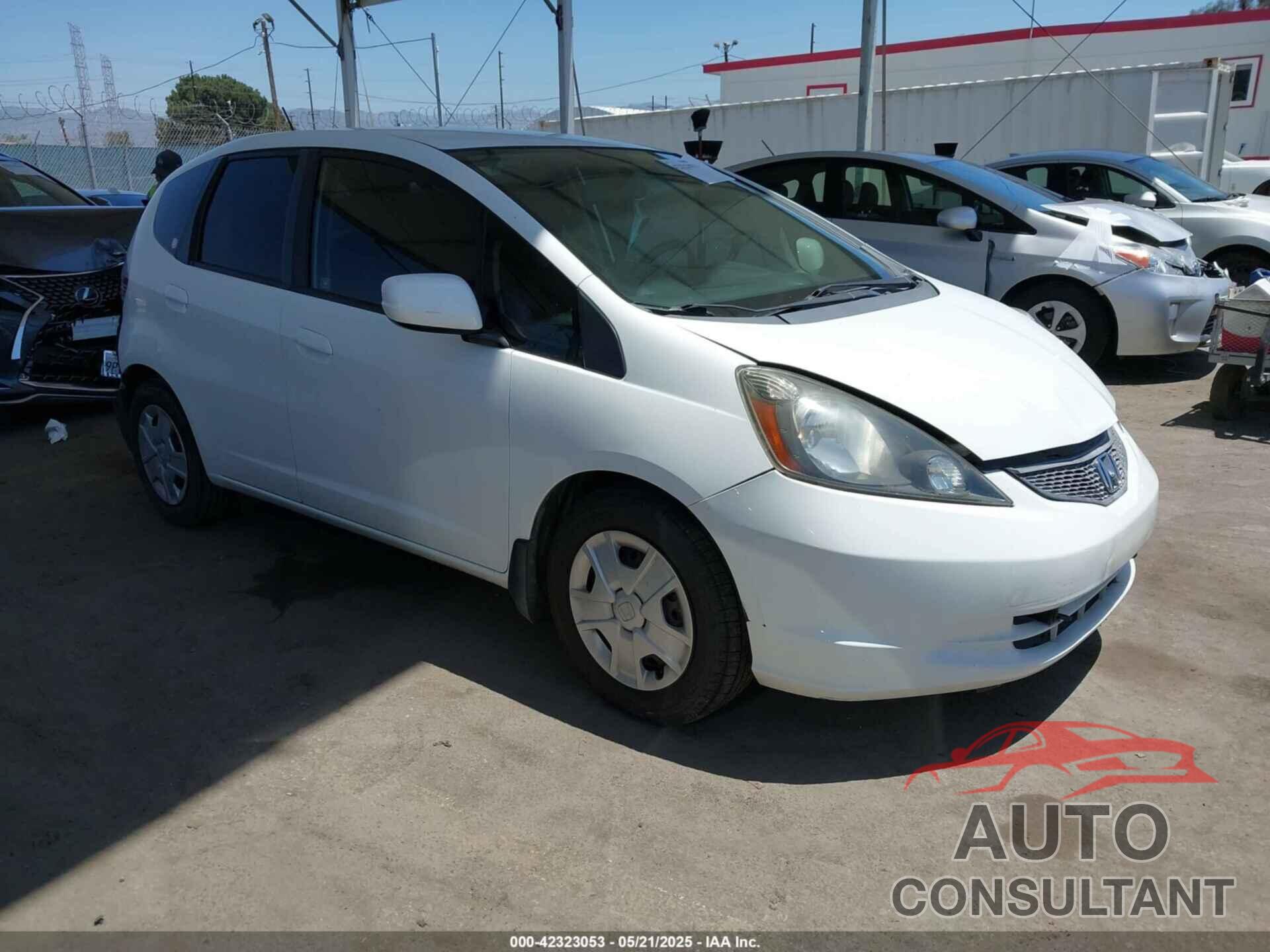 HONDA FIT 2013 - JHMGE8H33DC013437