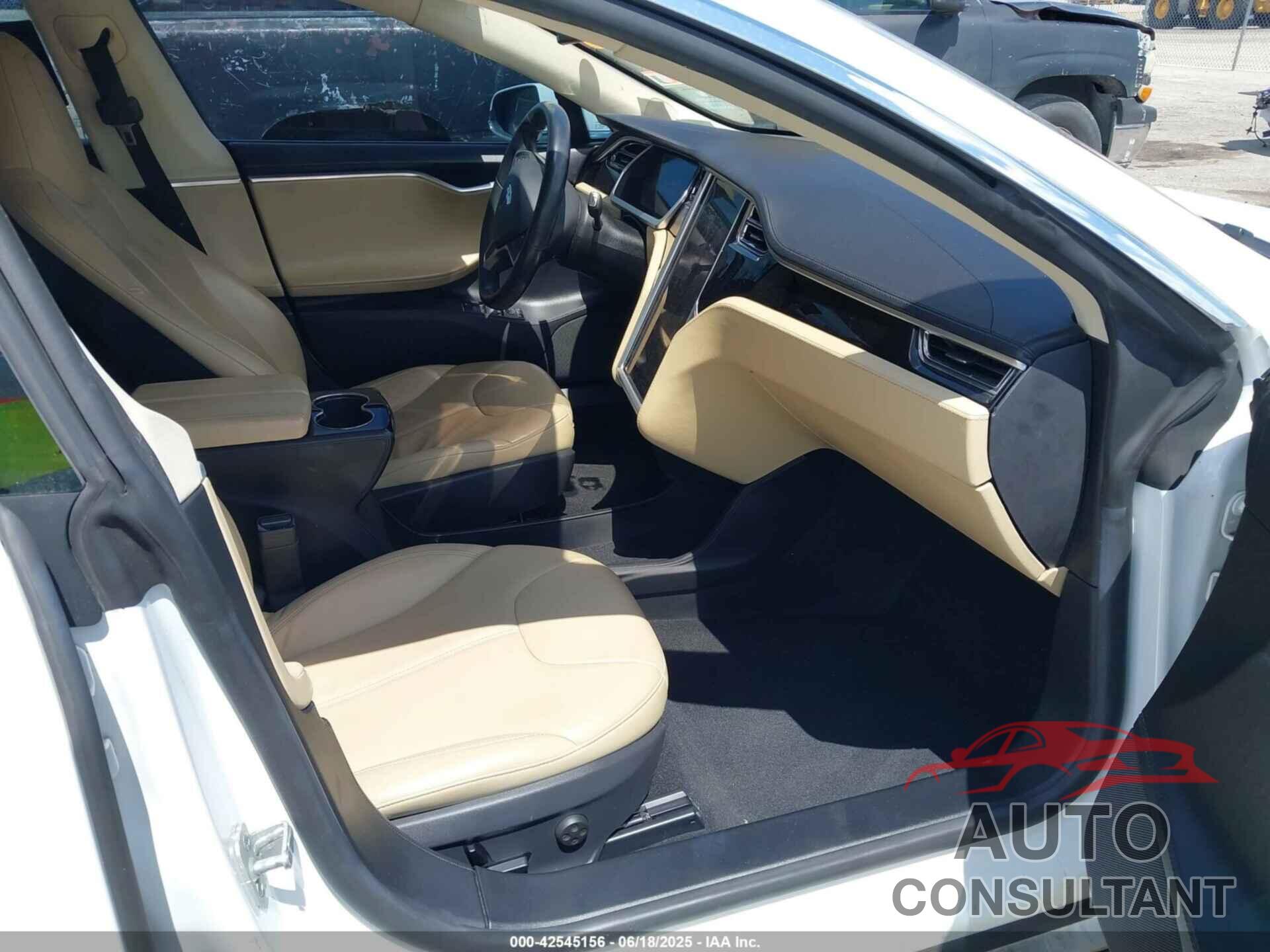 TESLA MODEL S 2013 - 5YJSA1AC8DFP10260