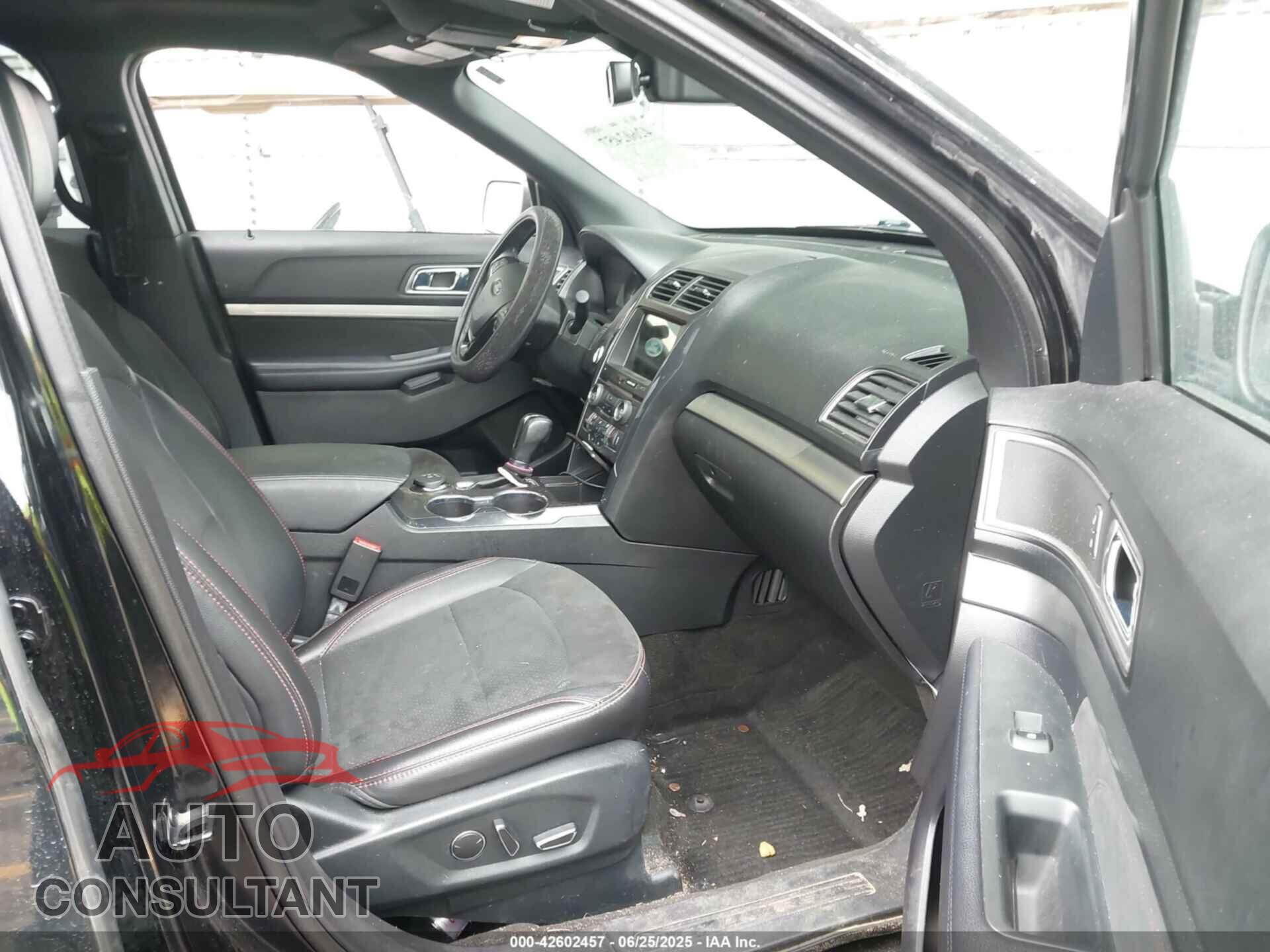 FORD EXPLORER 2018 - 1FM5K8D8XJGB35716