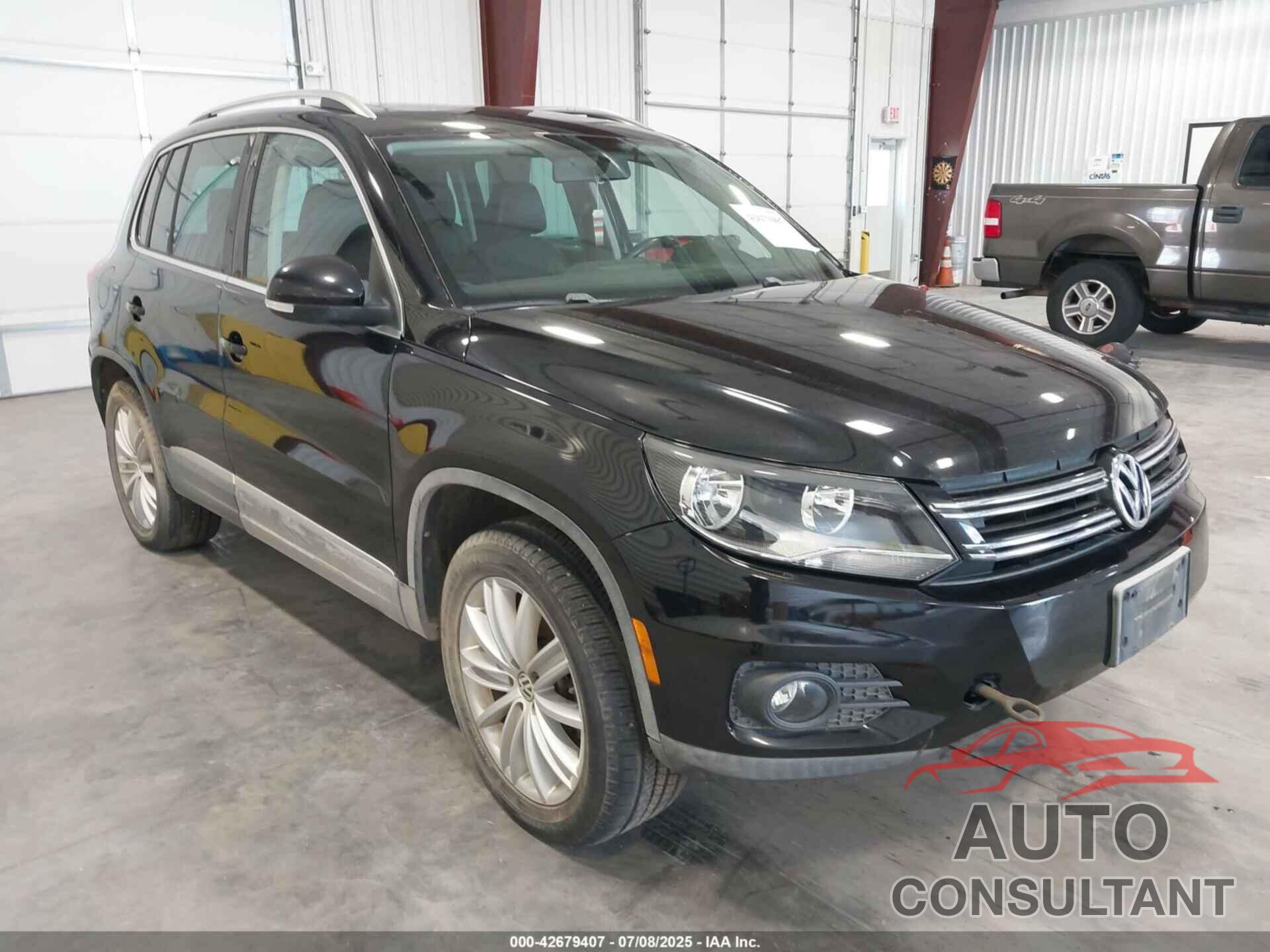 VOLKSWAGEN TIGUAN 2012 - WVGBV7AX2CW503301