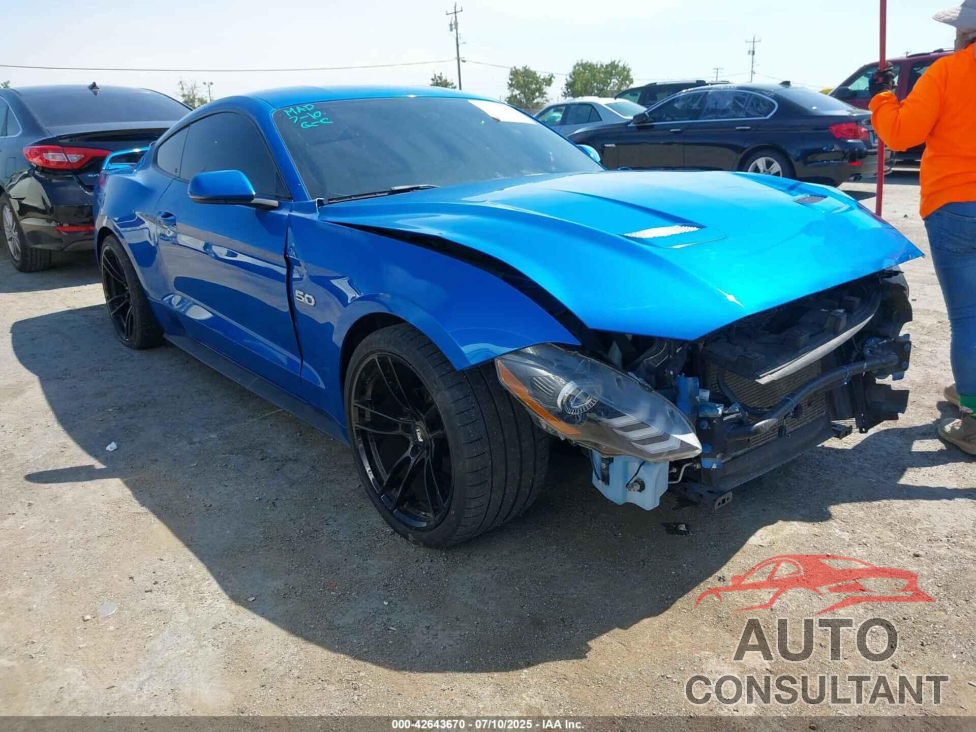 FORD MUSTANG 2020 - 1FA6P8CF6L5114392