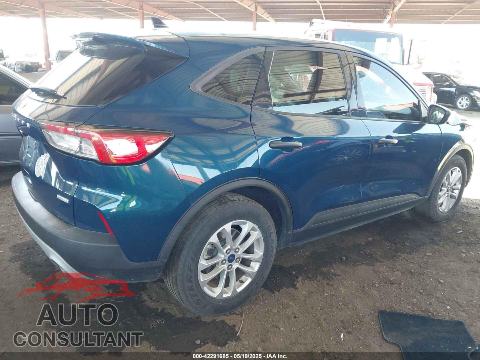 FORD ESCAPE 2020 - 1FMCU0F63LUA57573