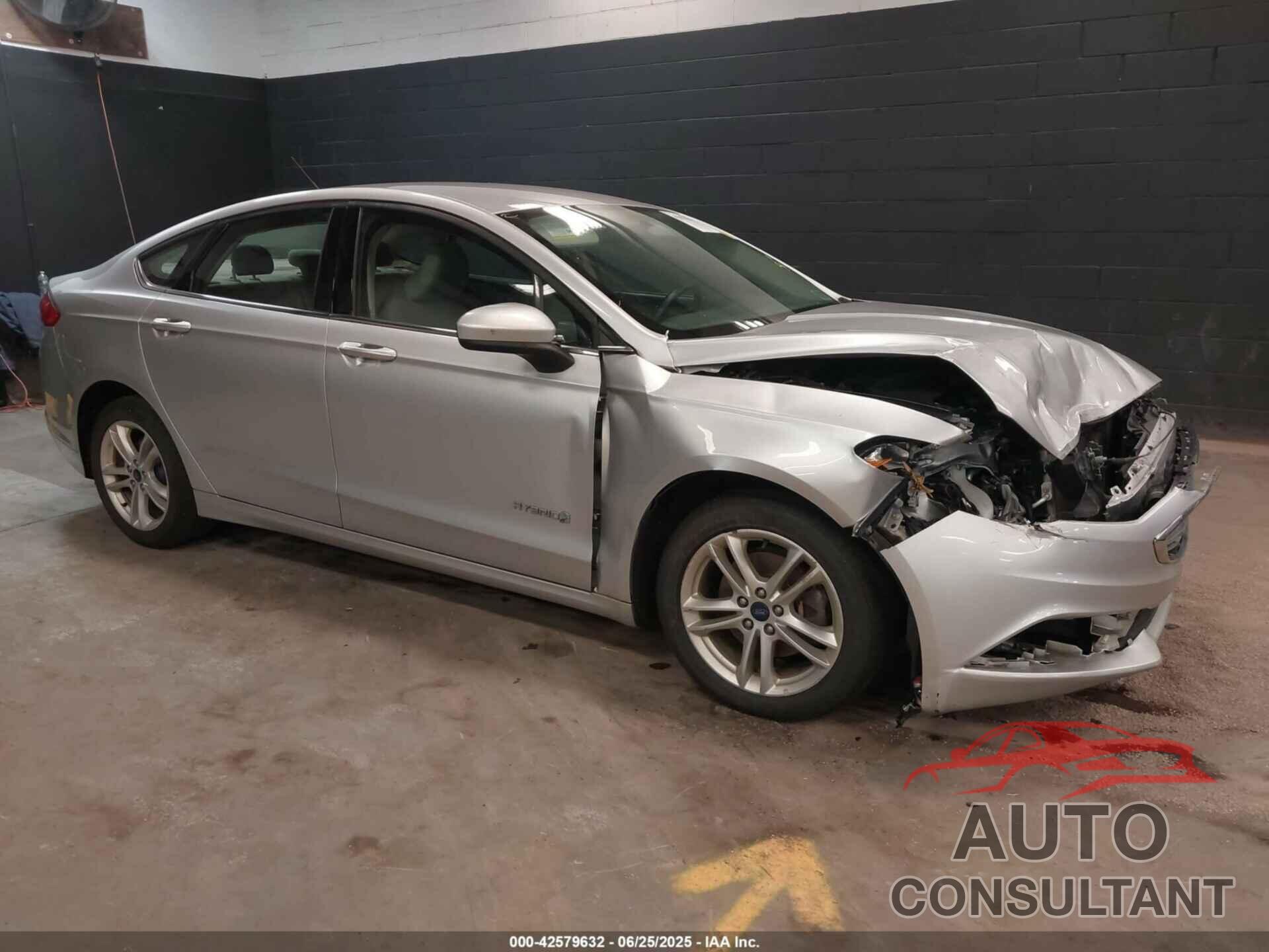 FORD FUSION HYBRID 2018 - 3FA6P0LU1JR124631