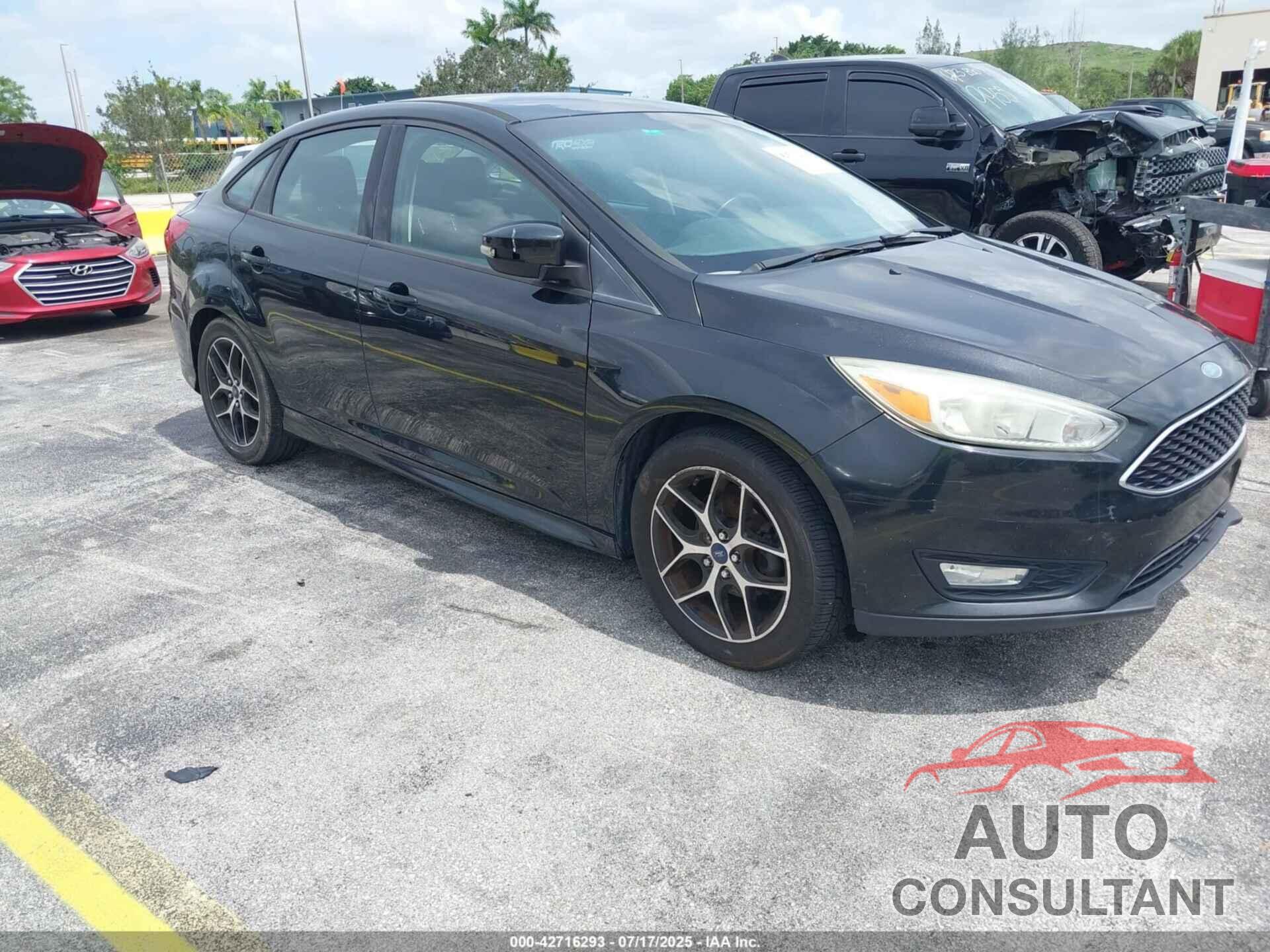 FORD FOCUS 2015 - 1FADP3F21FL209221