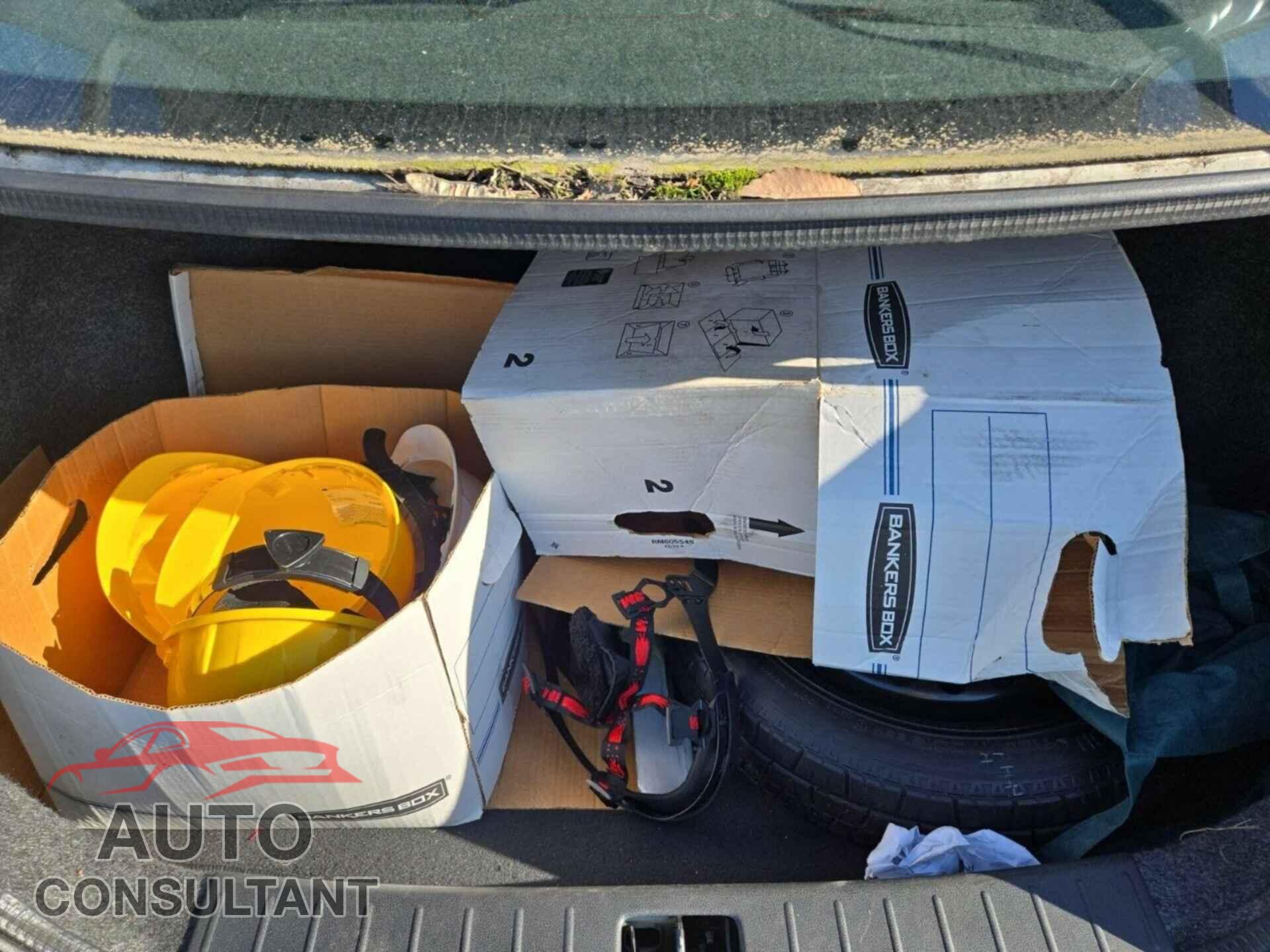 NISSAN VERSA 2017 - 3N1CN7APXHL824513