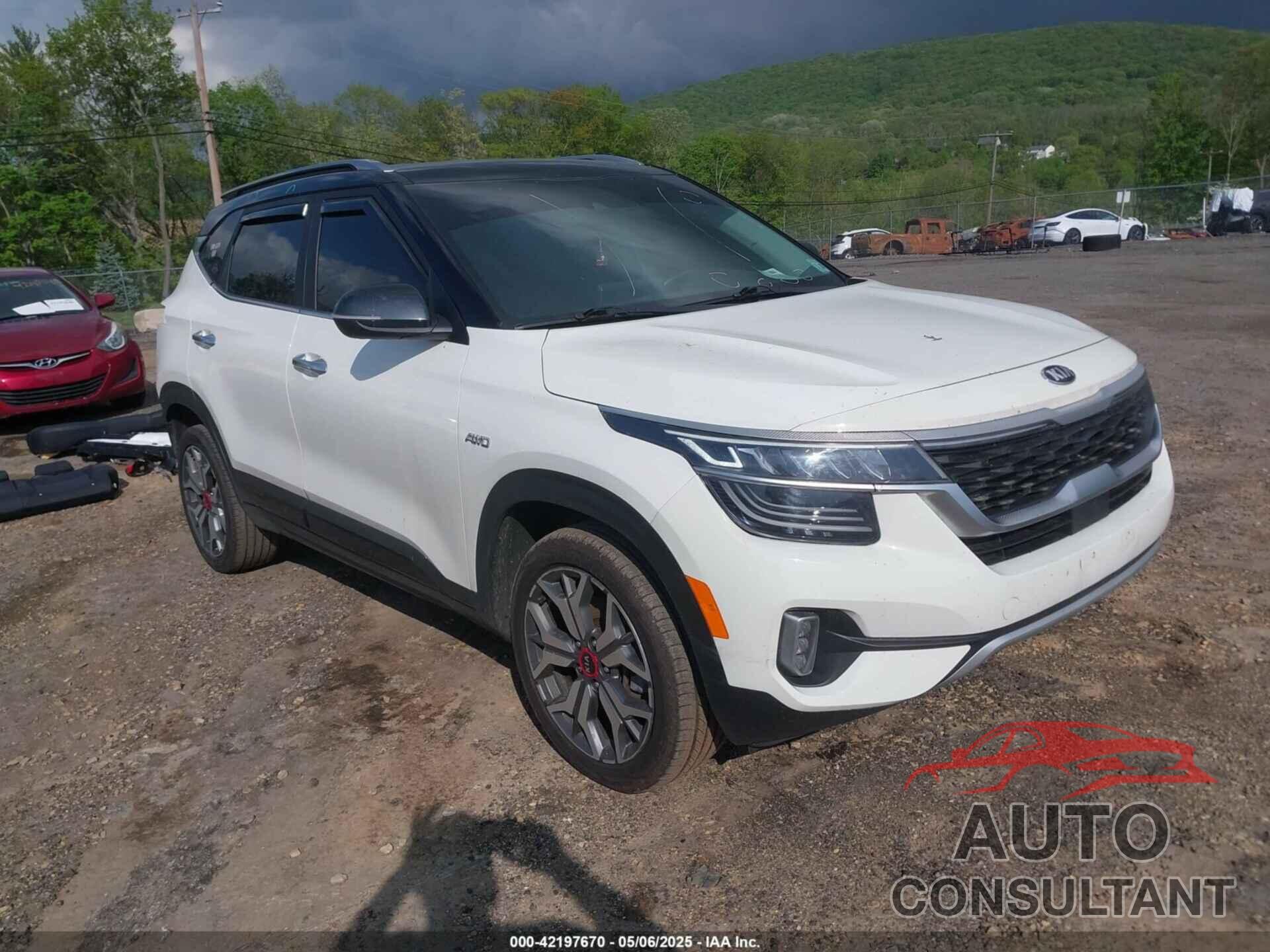 KIA SELTOS 2021 - KNDETCA23M7218221