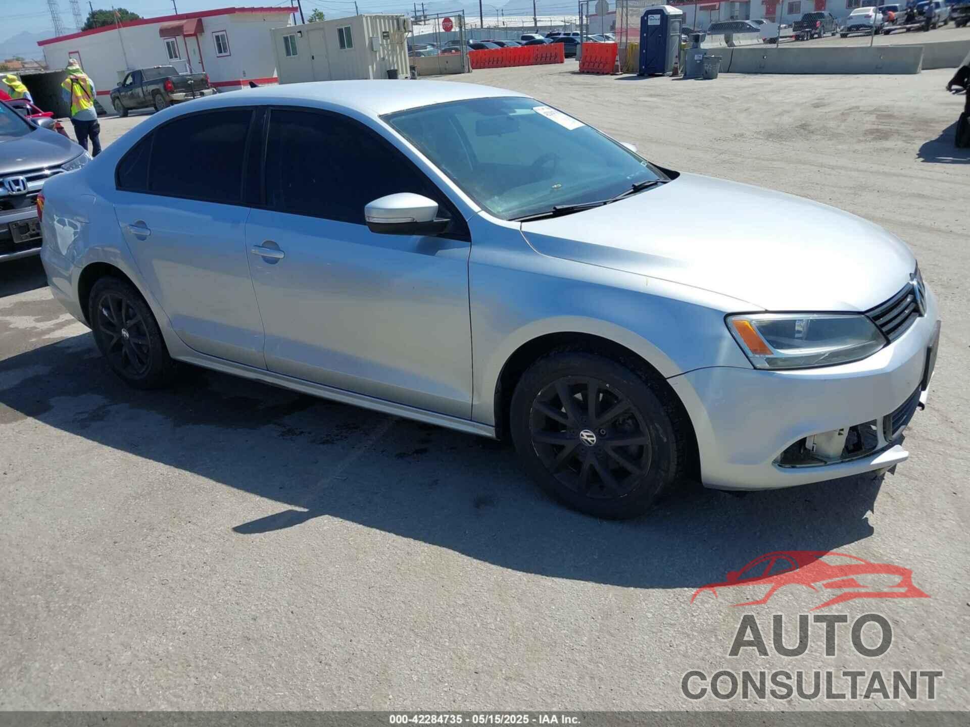 VOLKSWAGEN JETTA 2011 - 3VWDZ7AJ4BM394140