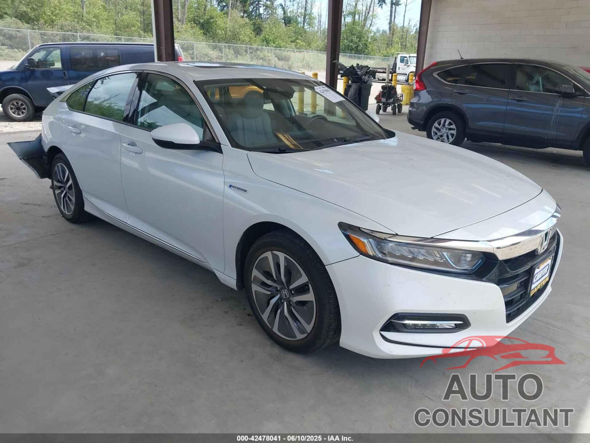 HONDA ACCORD HYBRID 2018 - 1HGCV3F54JA010935