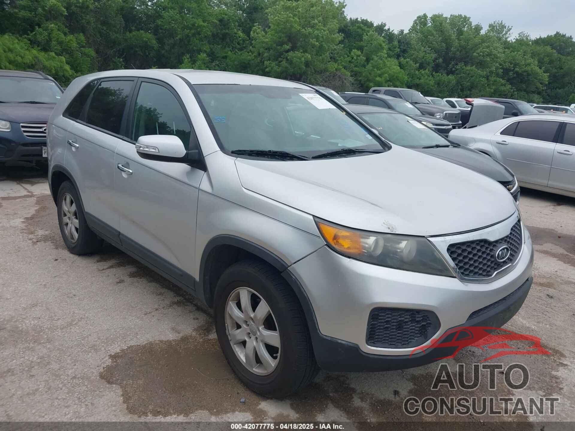 KIA SORENTO 2012 - 5XYKT3A14CG272381