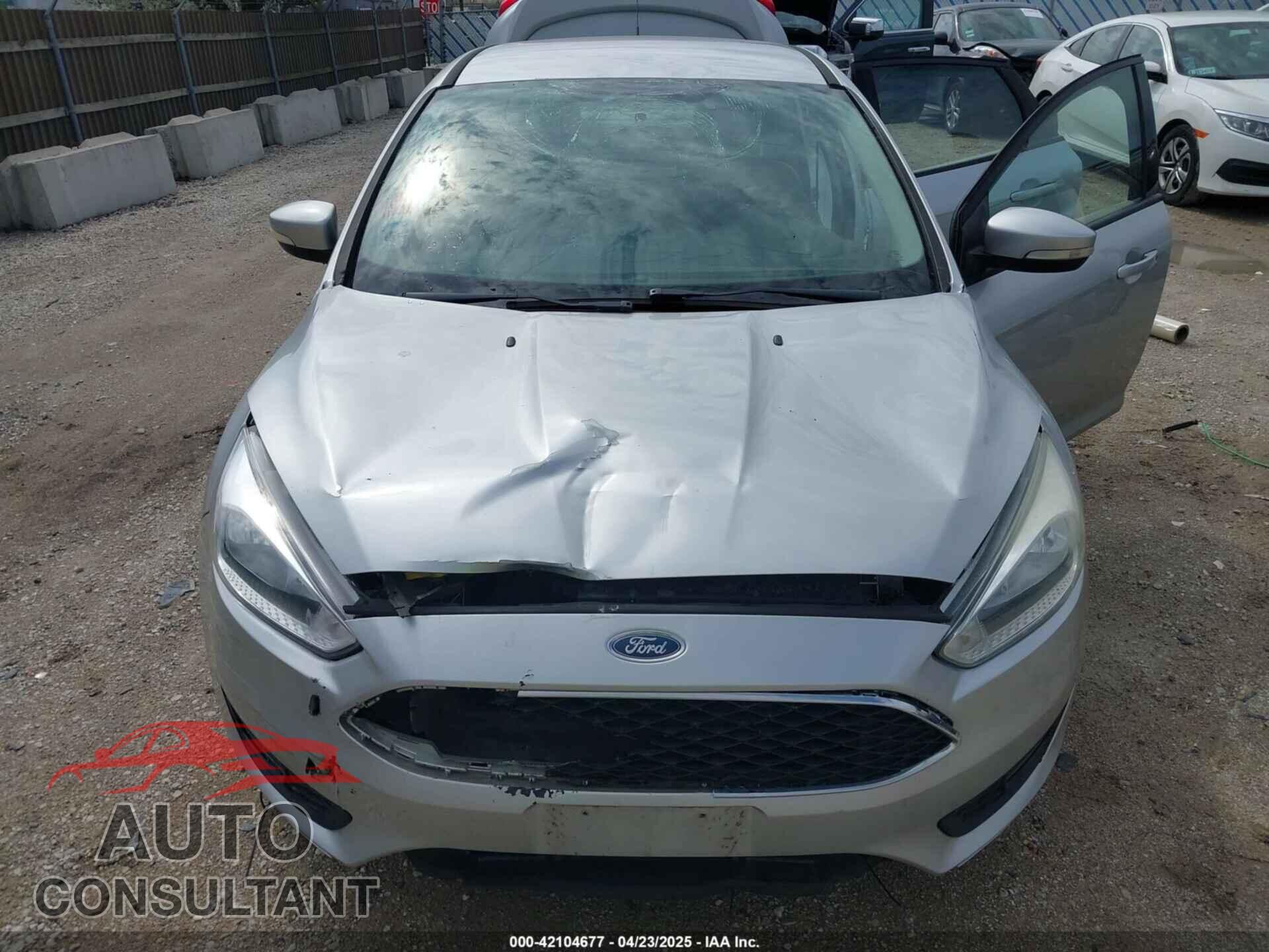 FORD FOCUS 2015 - 1FADP3F2XFL247529