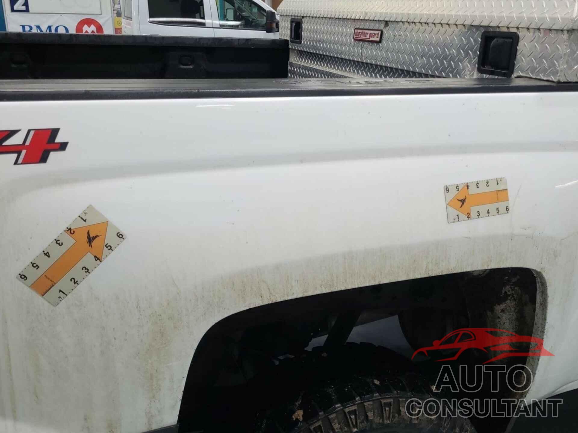CHEVROLET SILVERADO 2018 - 1GC2KUEG4JZ325277