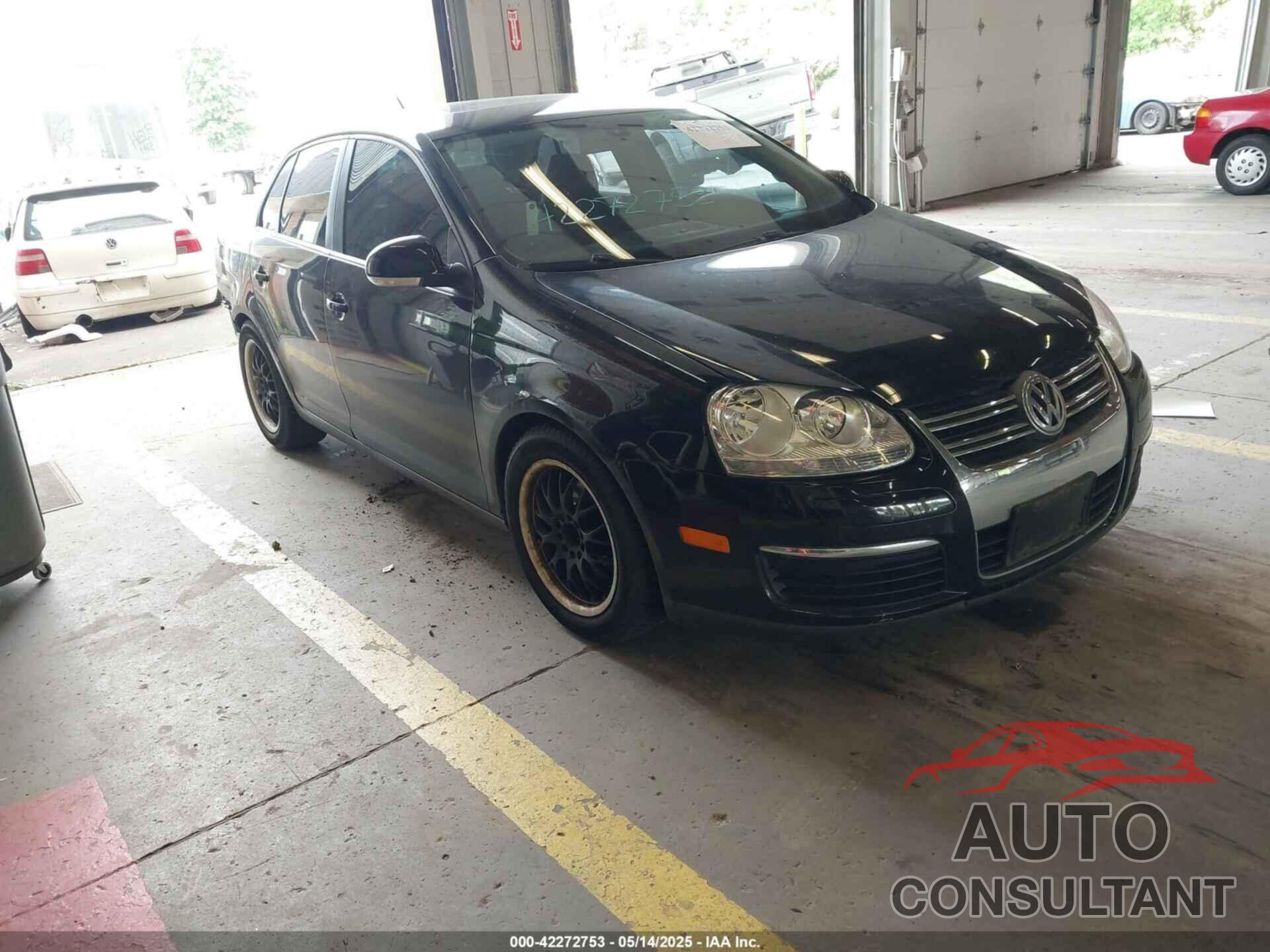 VOLKSWAGEN JETTA 2010 - 3VWRZ7AJ1AM158601