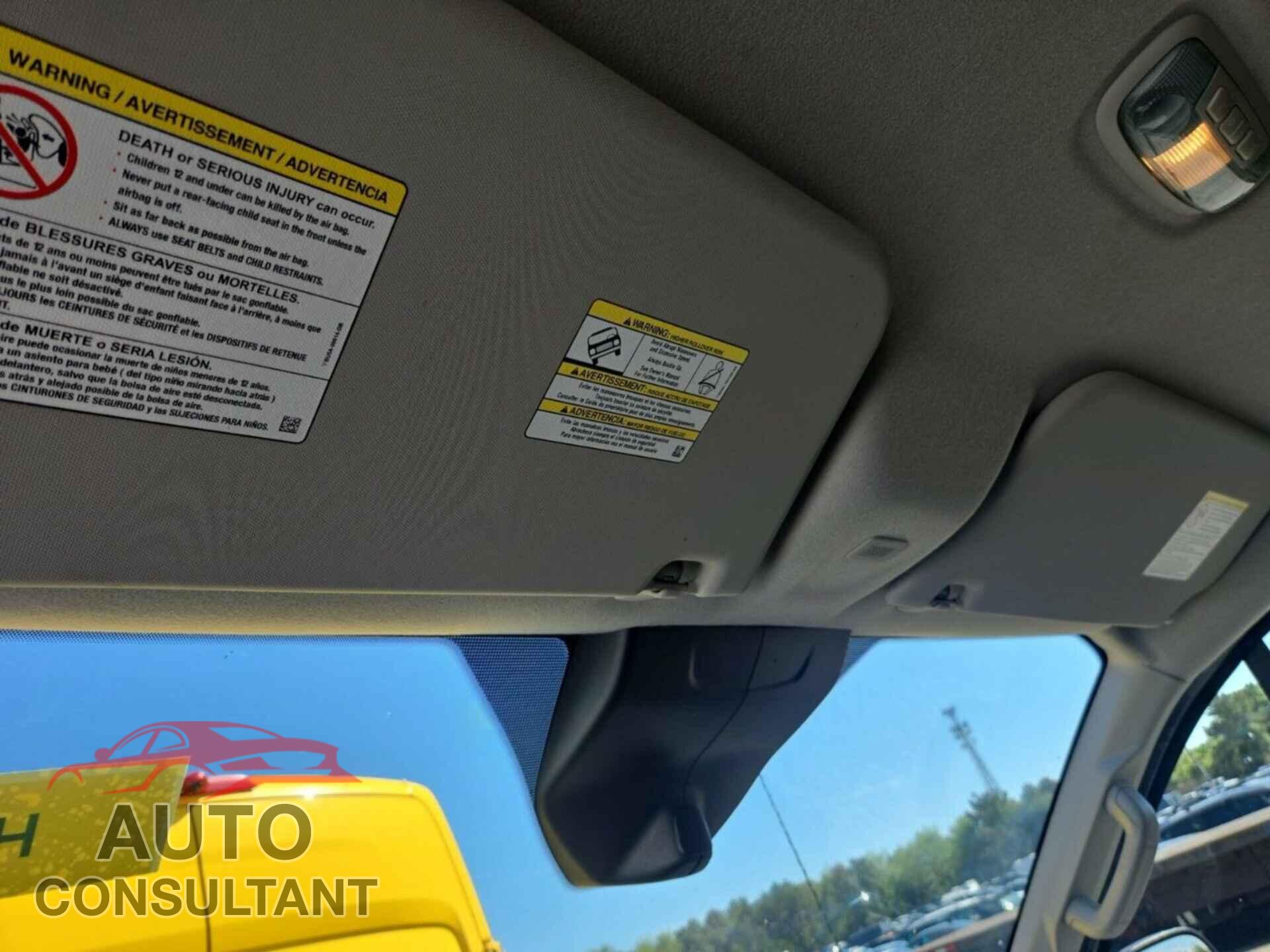 FORD TRANSIT 2017 - 1FTYR1YM2HKA31983