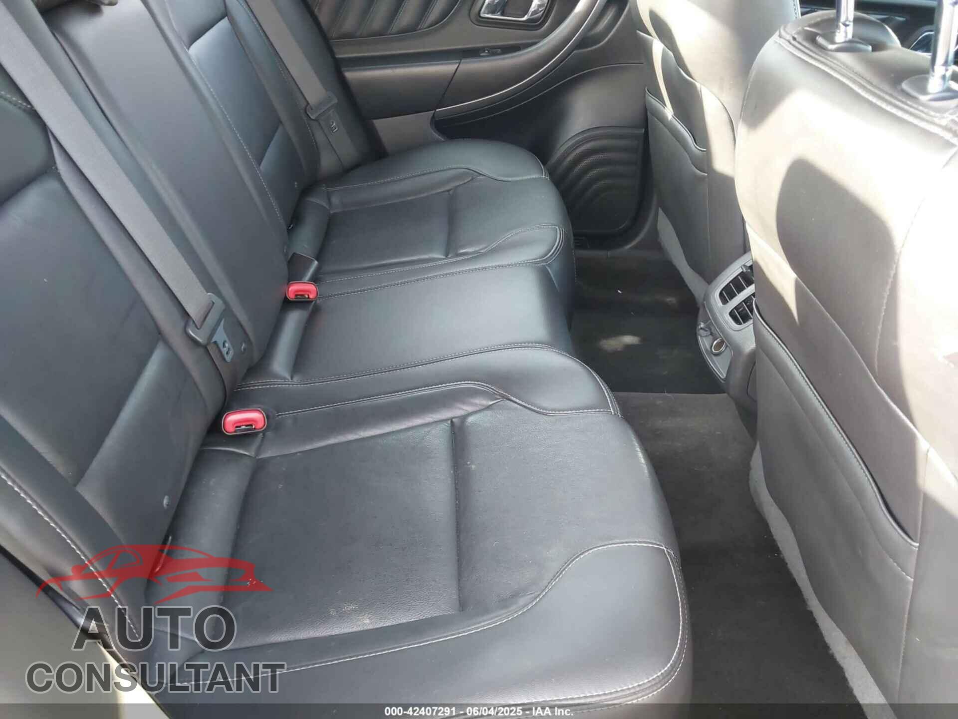 FORD TAURUS 2015 - 1FAHP2E85FG174242