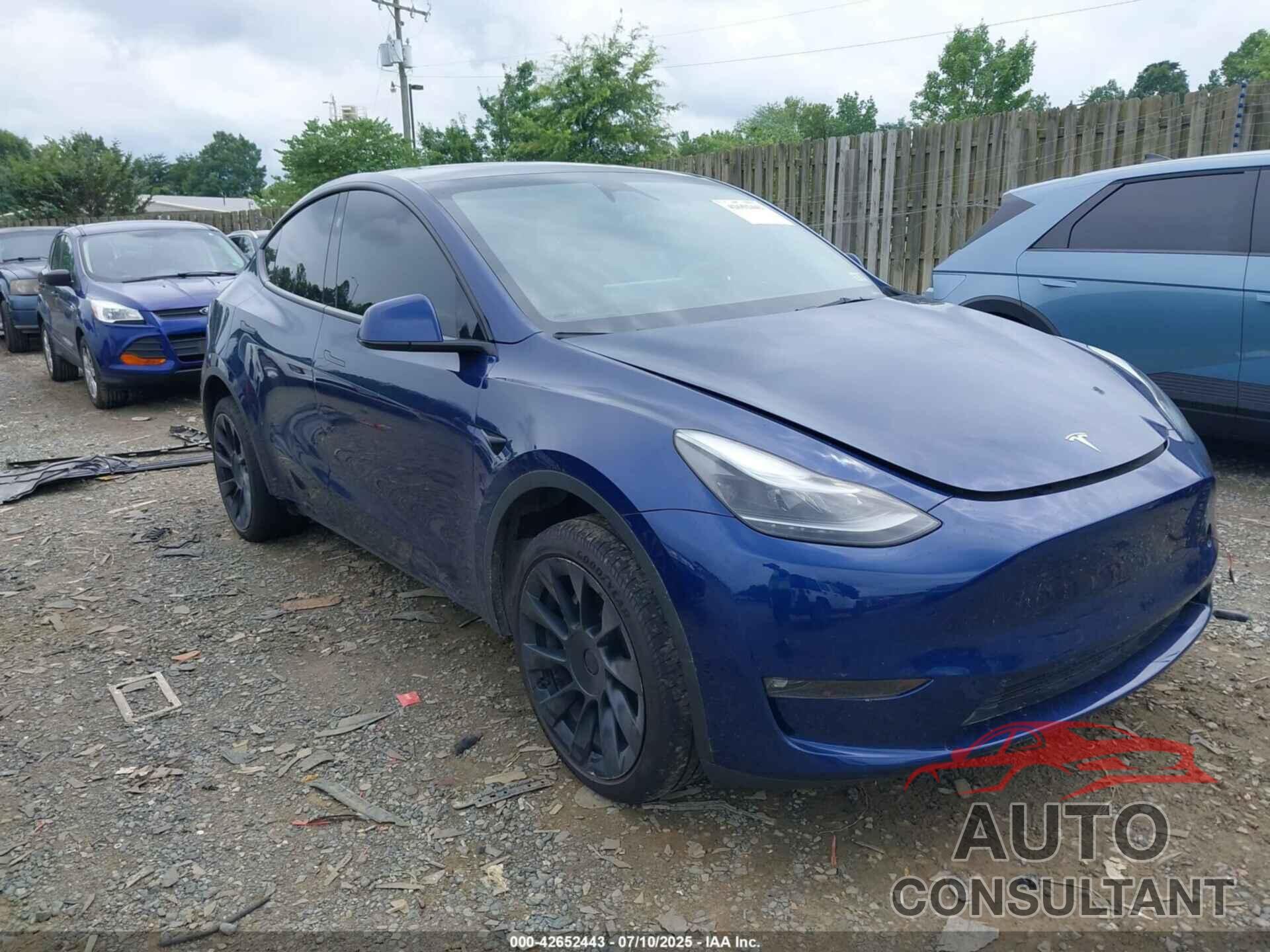 TESLA MODEL Y 2023 - 7SAYGDEE8PF890787