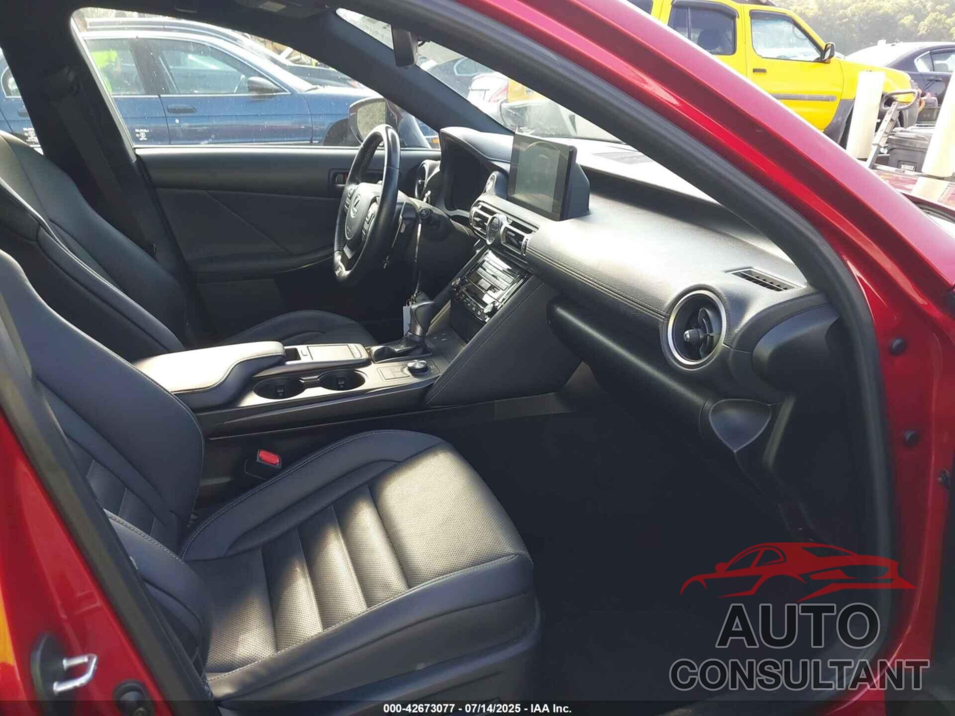 LEXUS IS 350 2021 - JTHGZ1B25M5039117