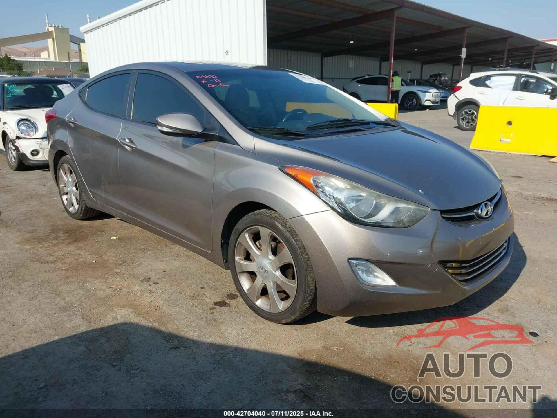 HYUNDAI ELANTRA 2011 - 5NPDH4AE3BH012760