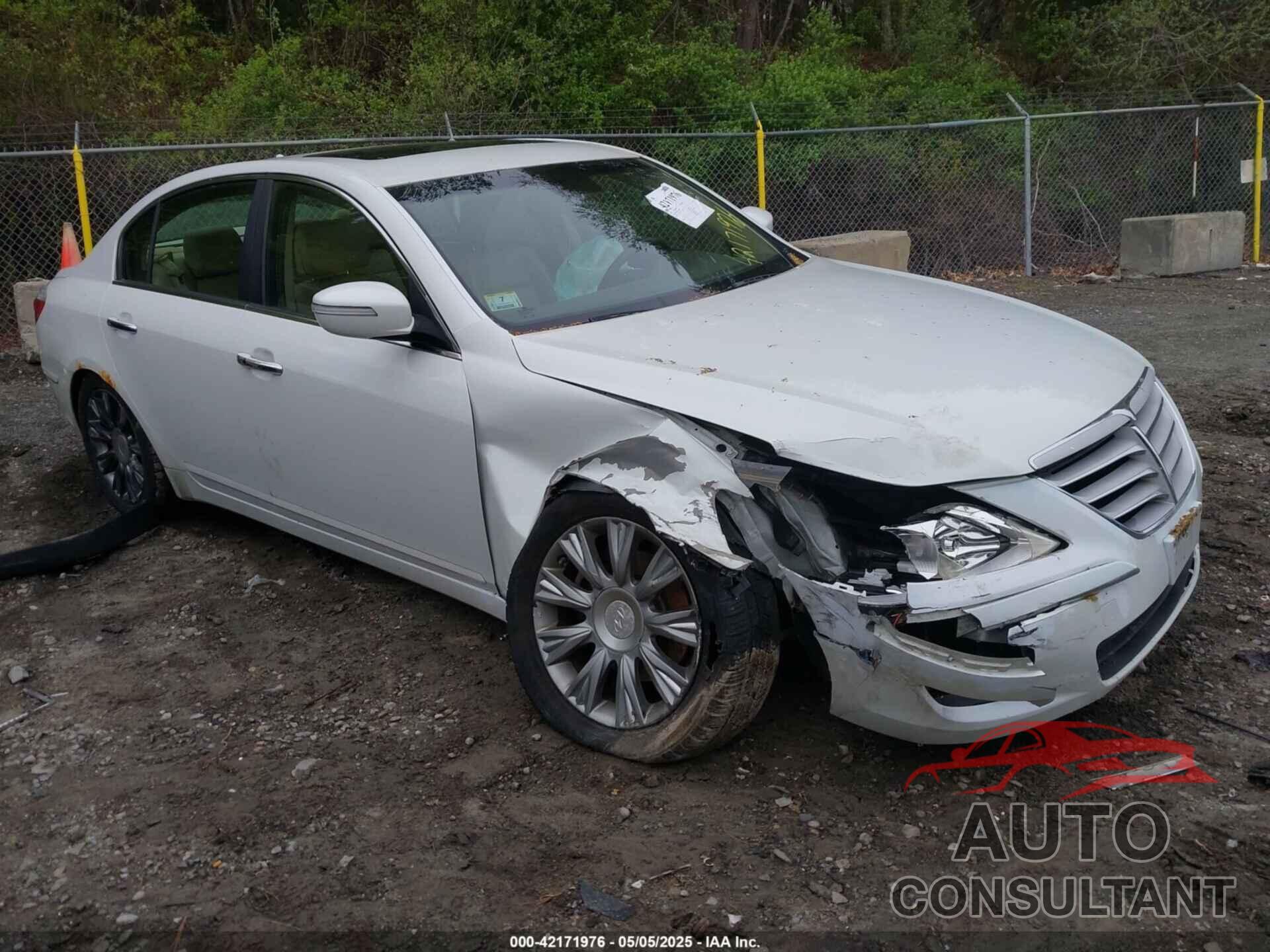 HYUNDAI GENESIS 2010 - KMHGC4DE4AU108906