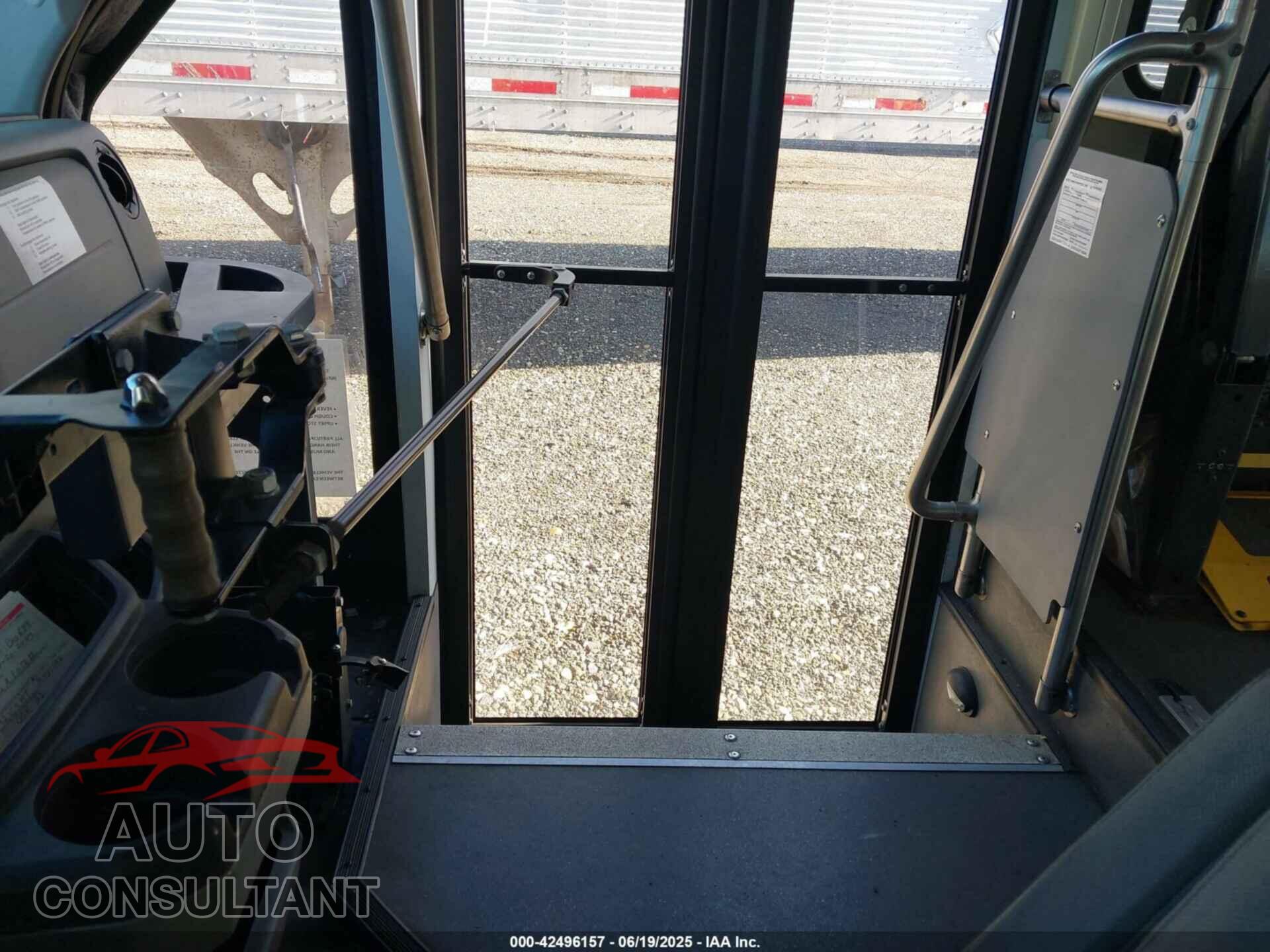 FORD E-450 CUTAWAY 2014 - 1FDFE4FS3EDA05555