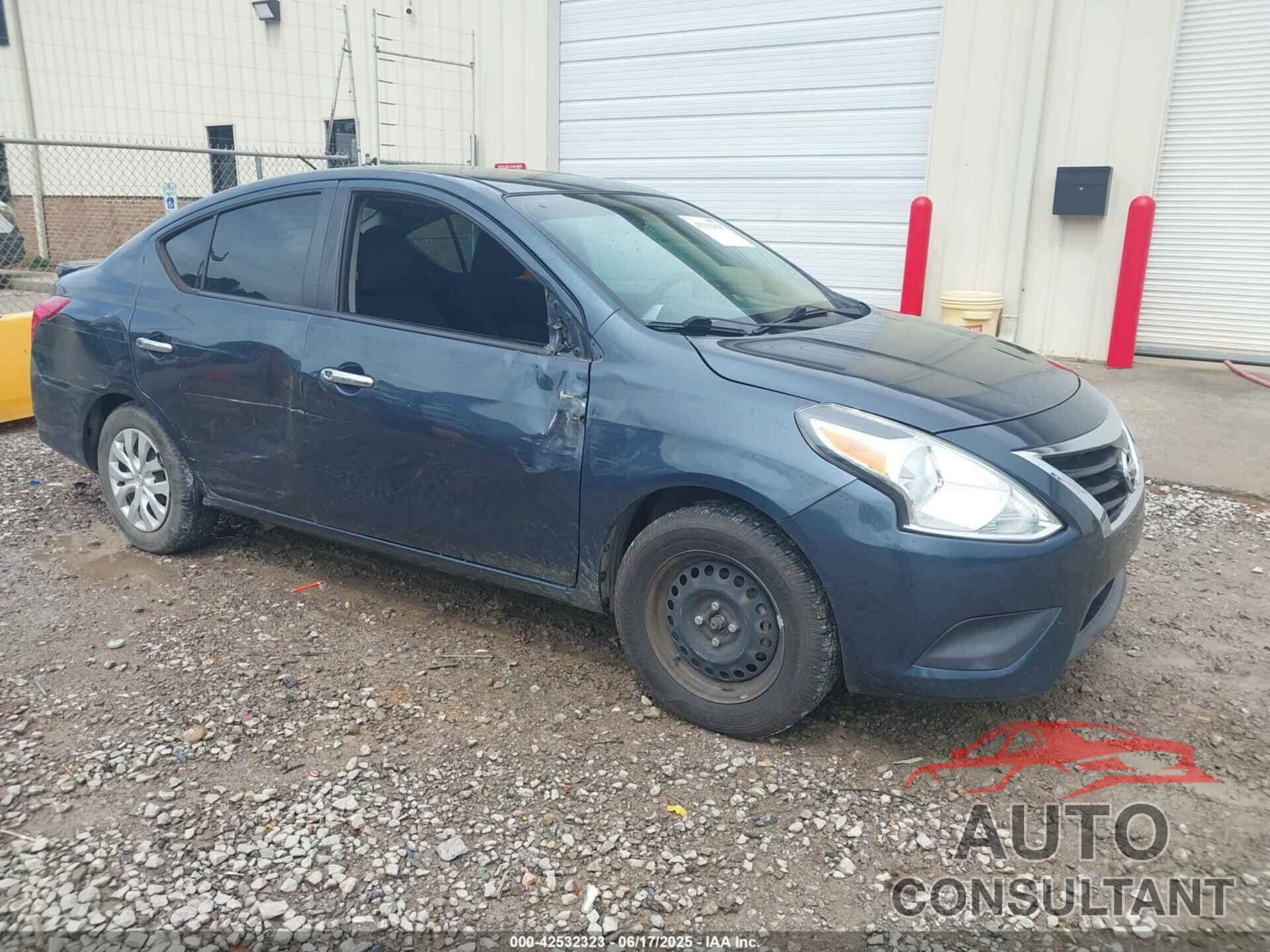 NISSAN VERSA 2017 - 3N1CN7AP1HL841281