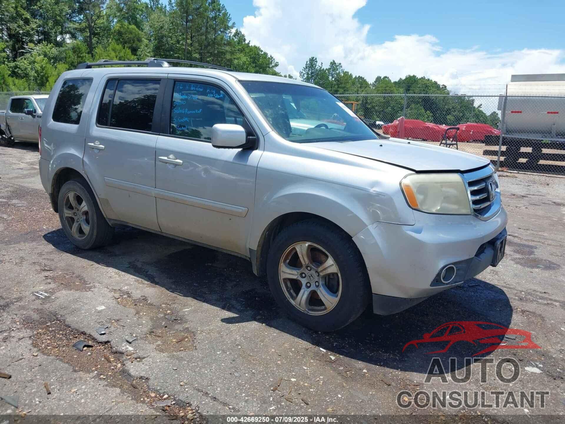 HONDA PILOT 2012 - 5FNYF3H50CB041110