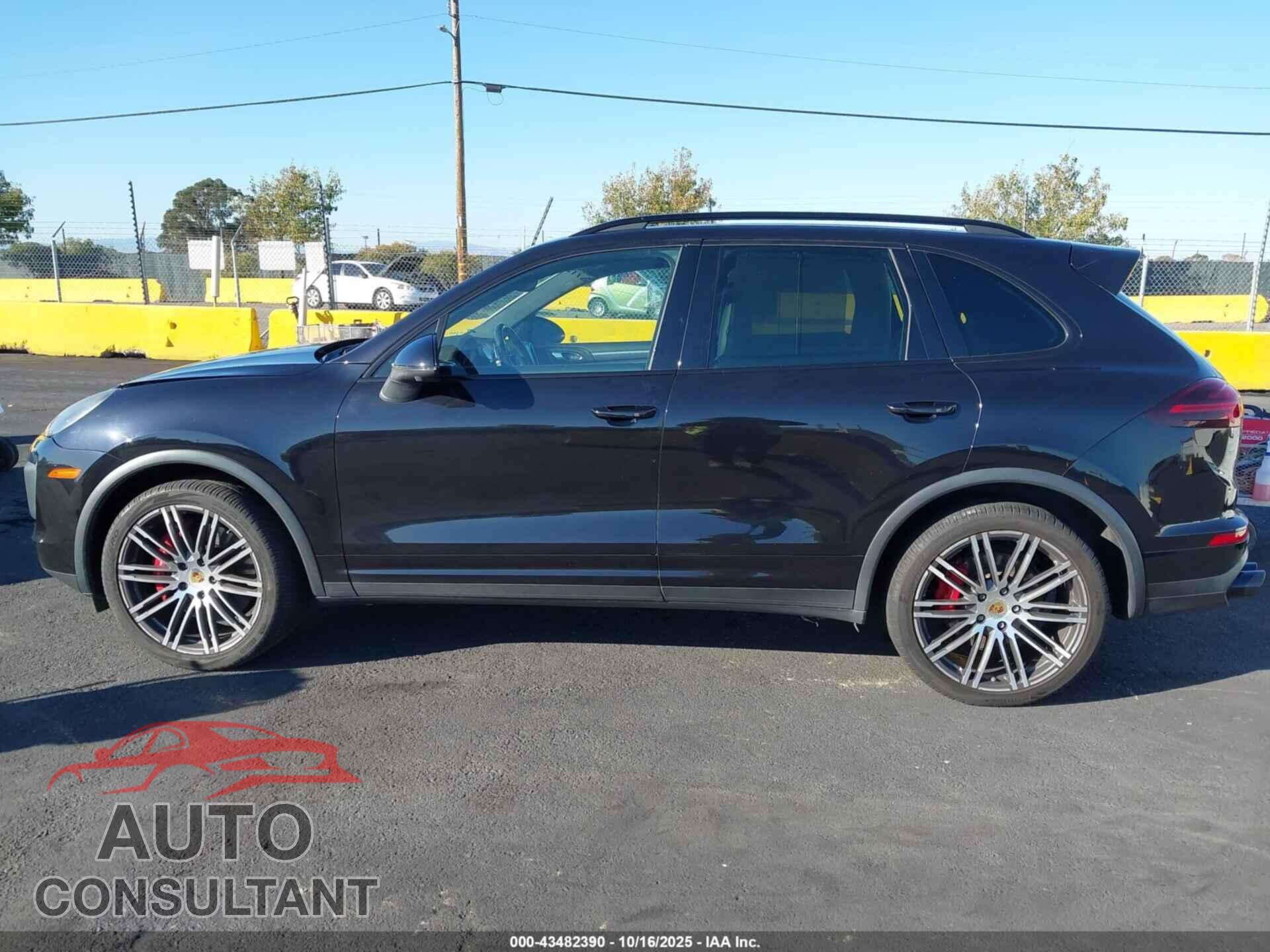 PORSCHE CAYENNE 2016 - WP1AC2A29GLA89324