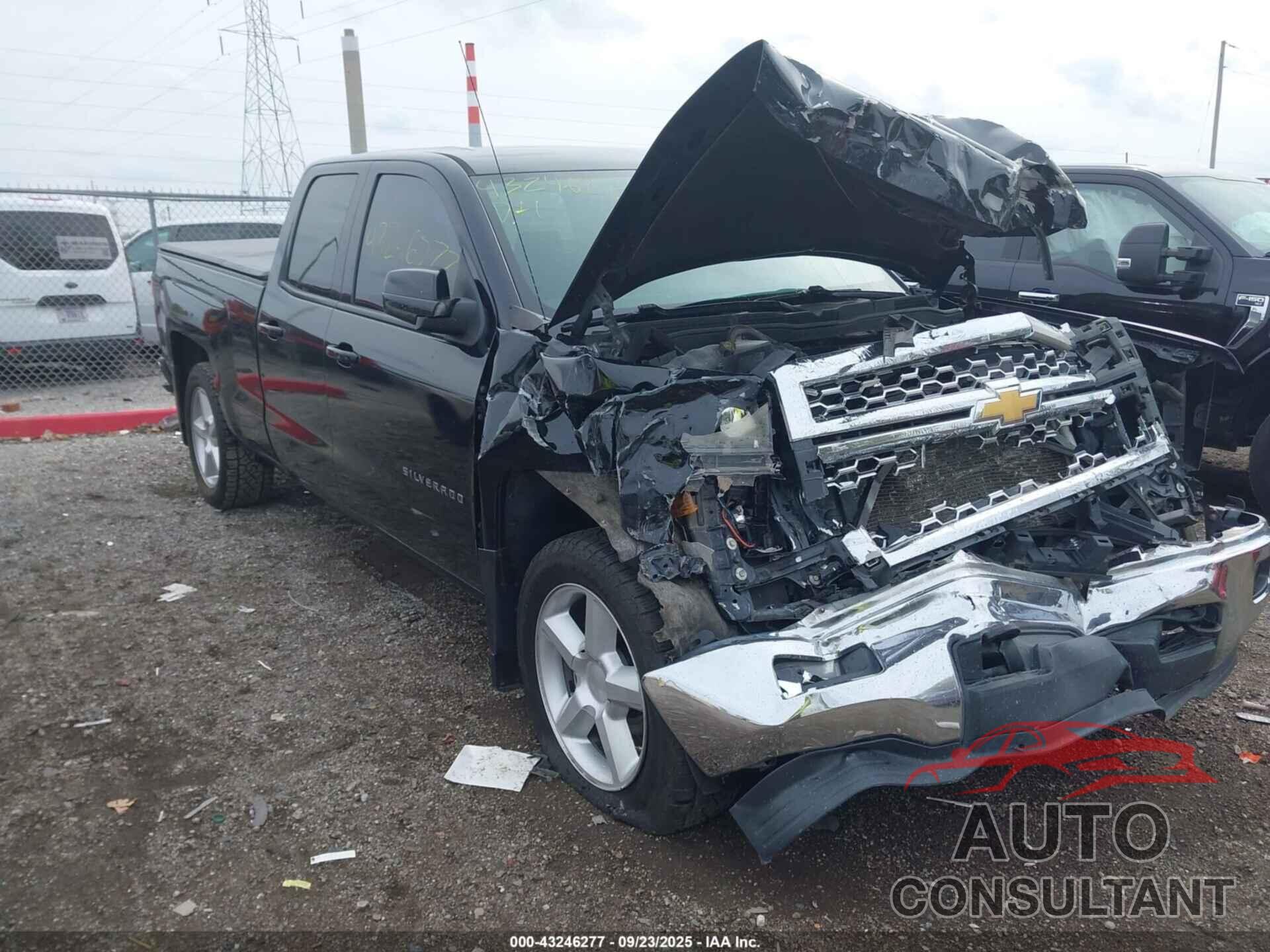CHEVROLET SILVERADO 1500 2014 - 1GCVKREC8EZ106142