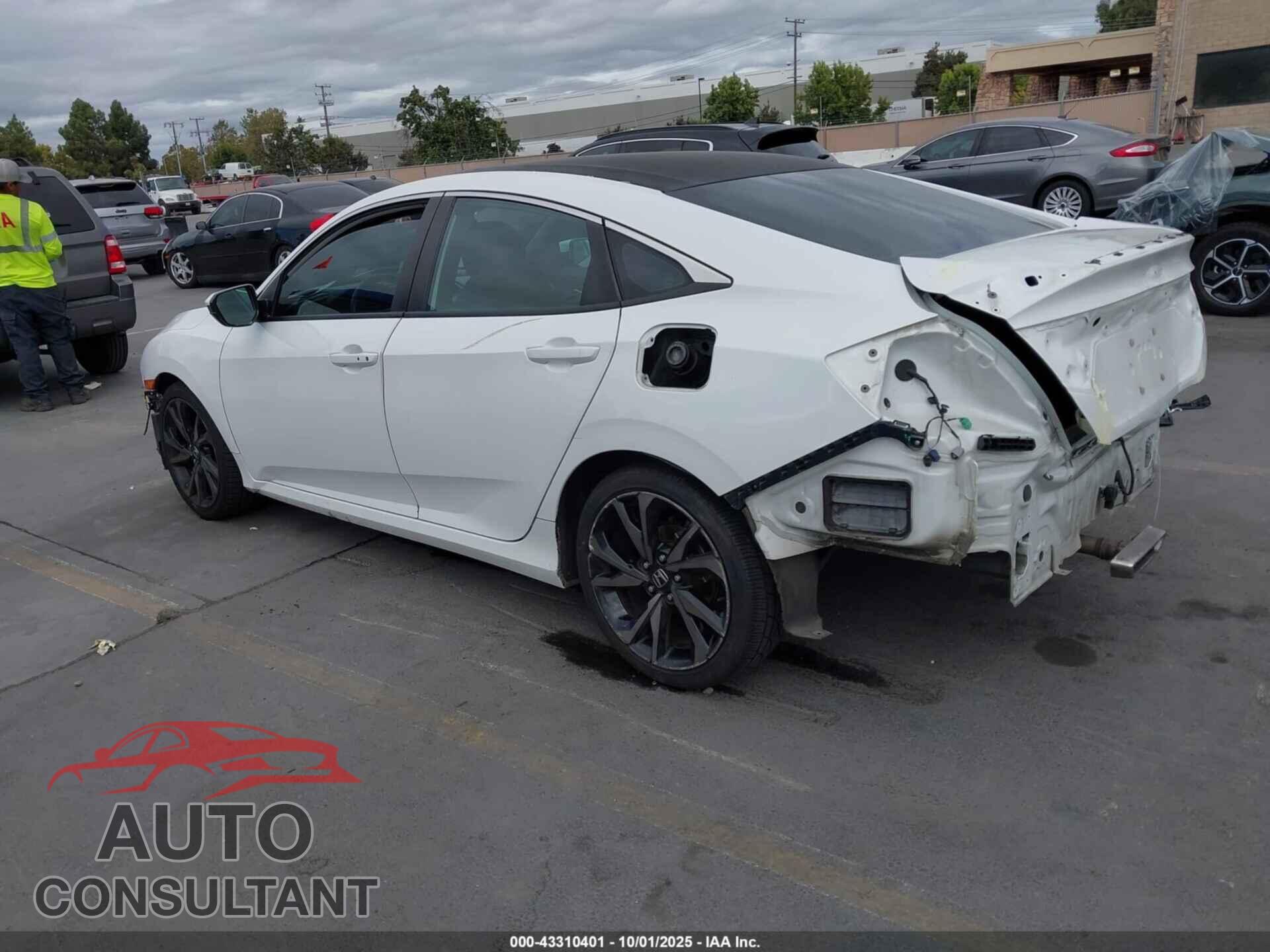 HONDA CIVIC 2019 - 2HGFC2F81KH602173