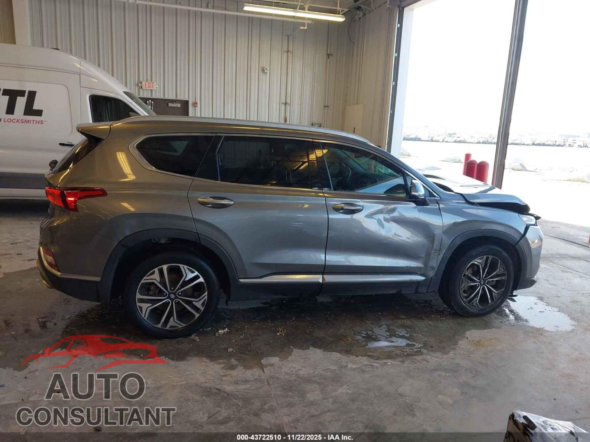 HYUNDAI SANTA FE 2019 - 5NMS5CAA8KH021992