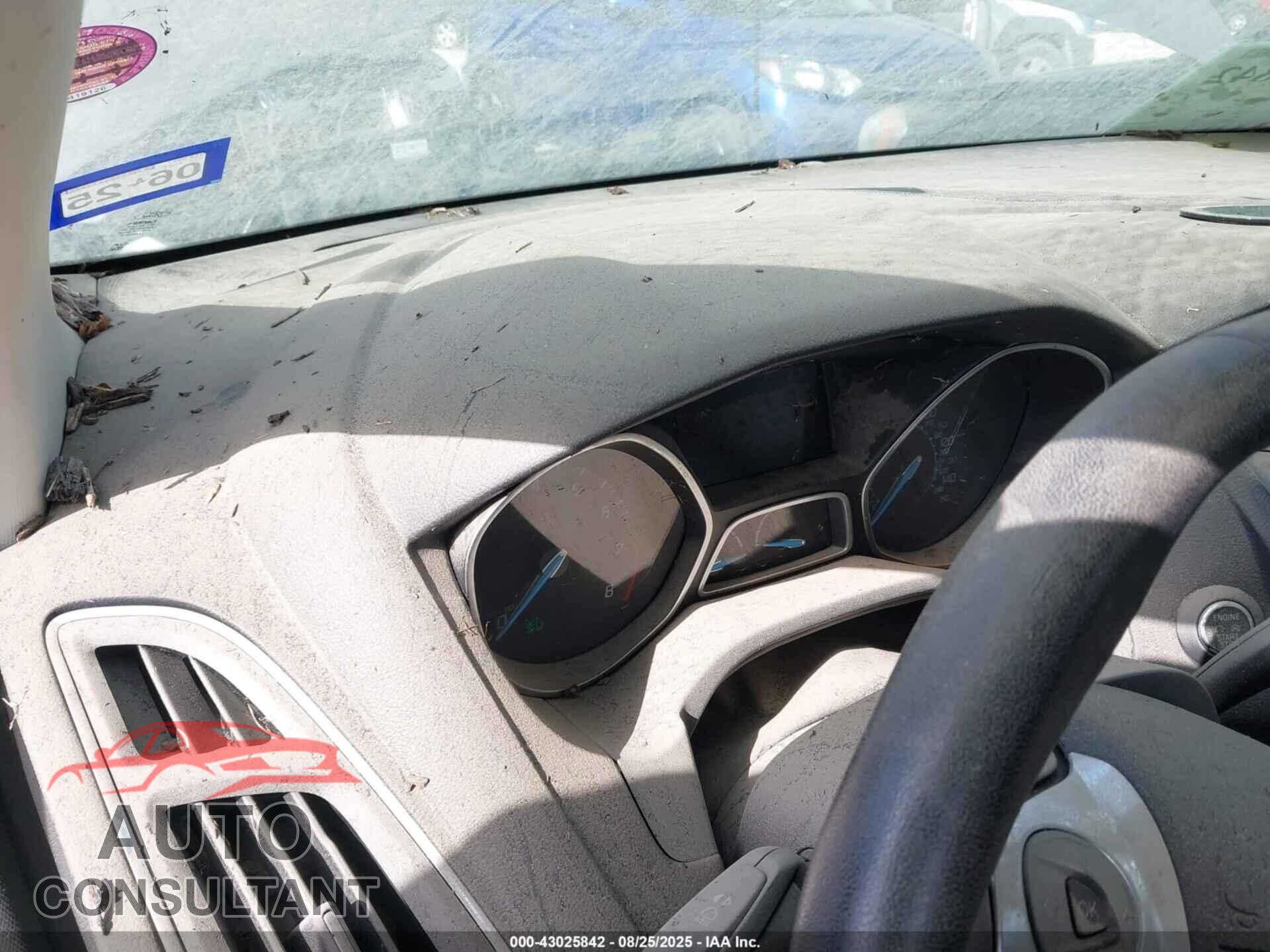 FORD FOCUS 2012 - 1FAHP3N28CL225592