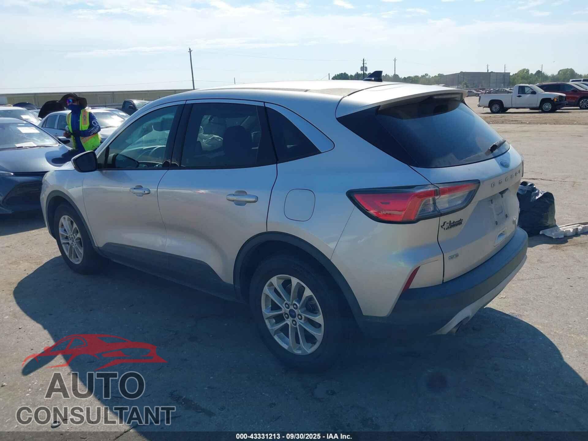 FORD ESCAPE 2020 - 1FMCU0G69LUA75364