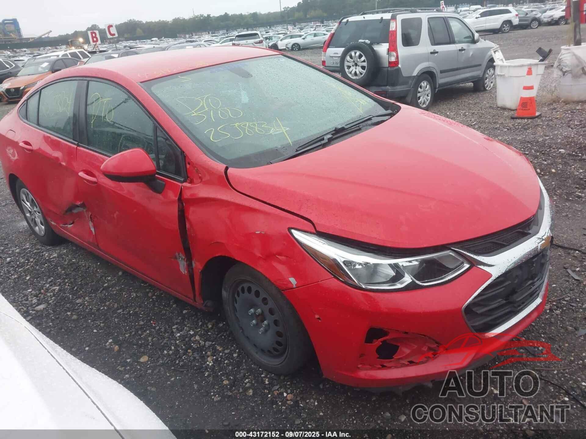 CHEVROLET CRUZE 2019 - 1G1BJ5SMXK7106686