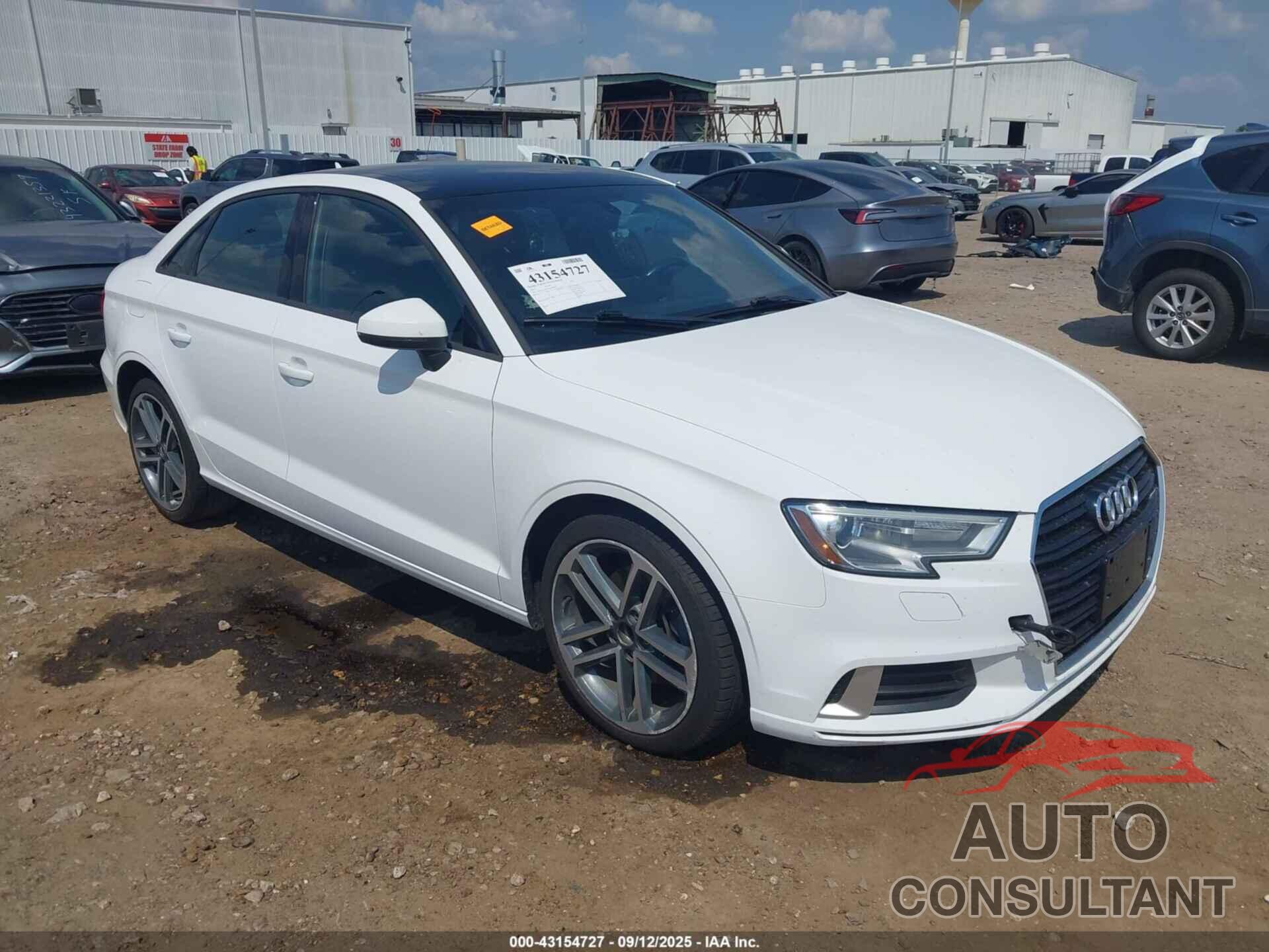 AUDI A3 2017 - WAUAUGFF5H1058072
