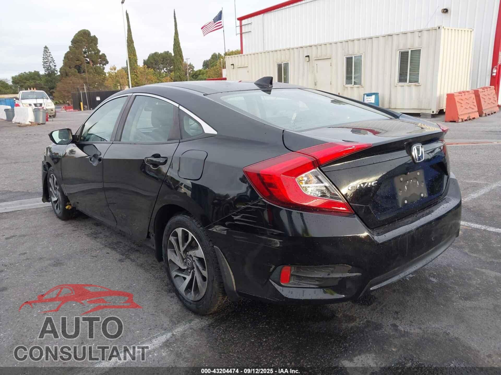HONDA CIVIC 2017 - 2HGFC2F70HH531225