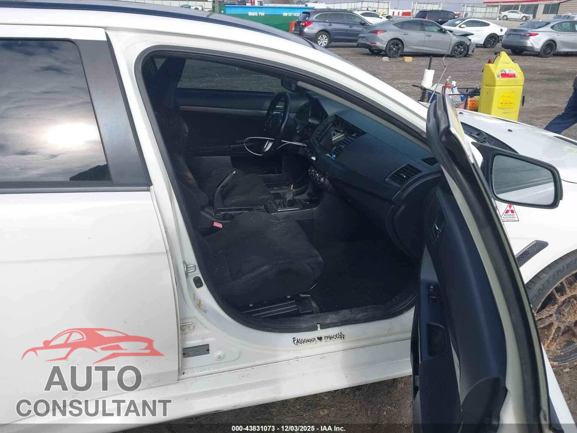 MITSUBISHI LANCER EVOLUTION 2011 - JA32W8FV7BU029000