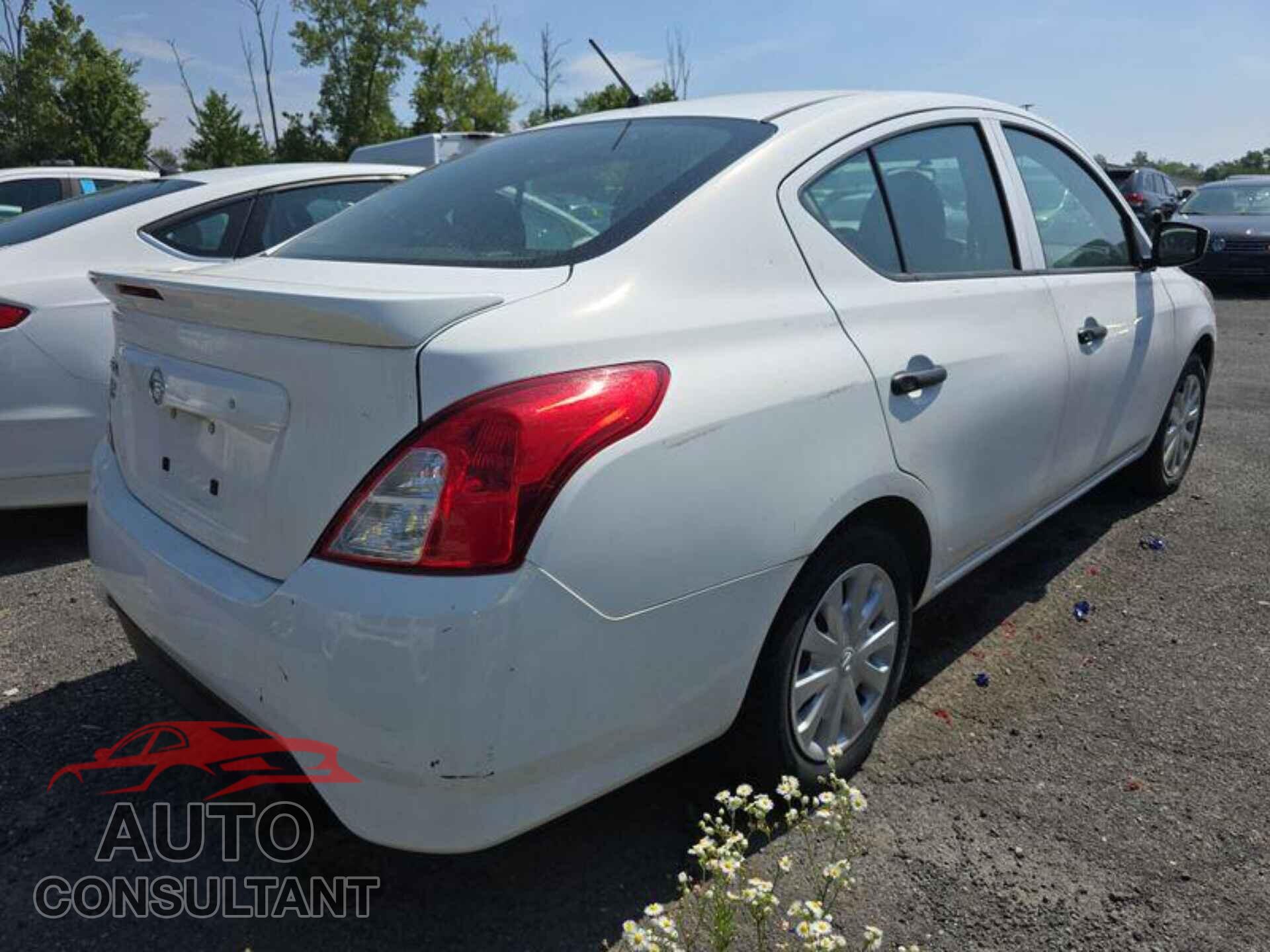 NISSAN VERSA 2017 - 3N1CN7AP3HL904445