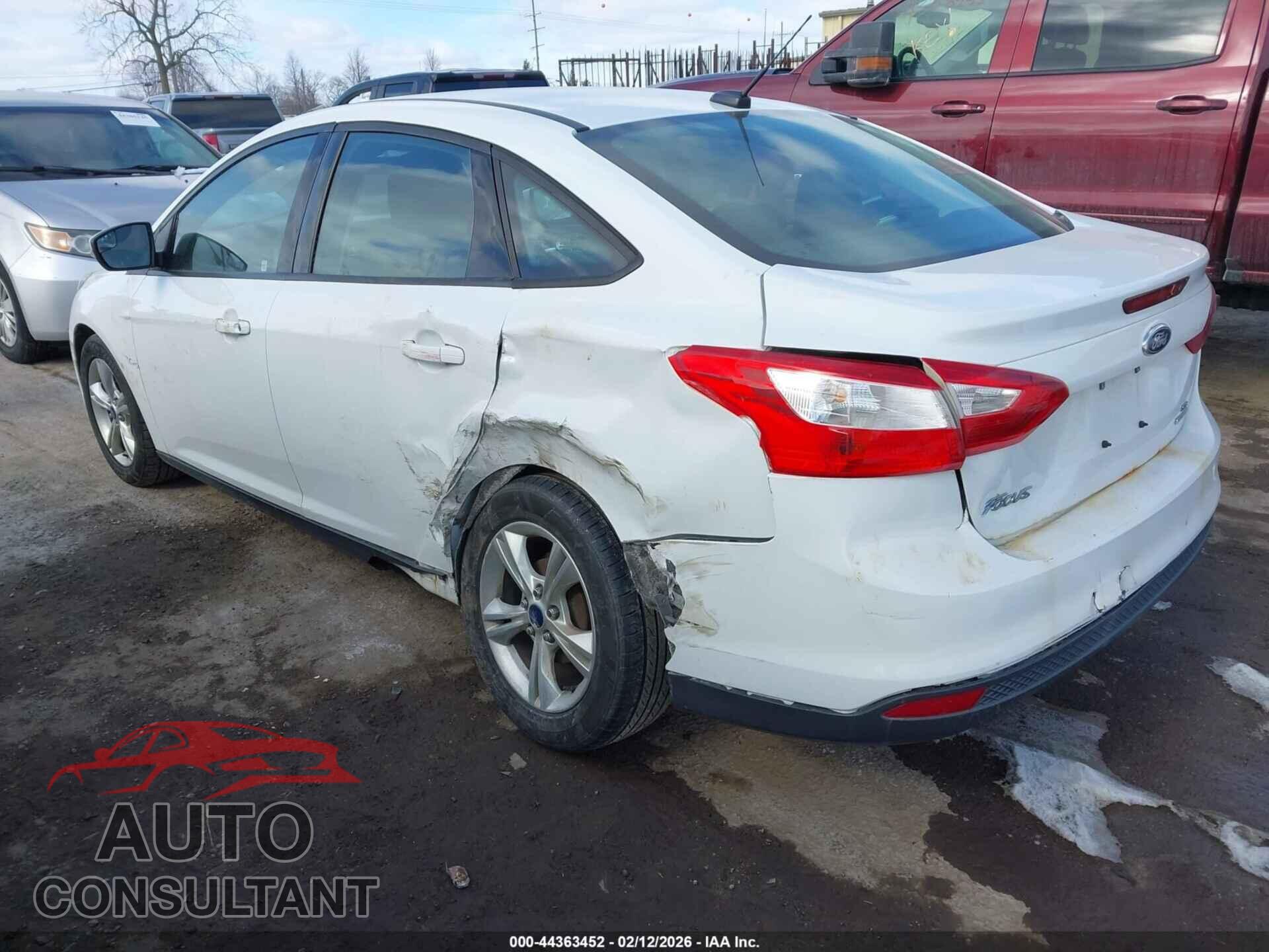 FORD FOCUS 2014 - 1FADP3F23EL330055