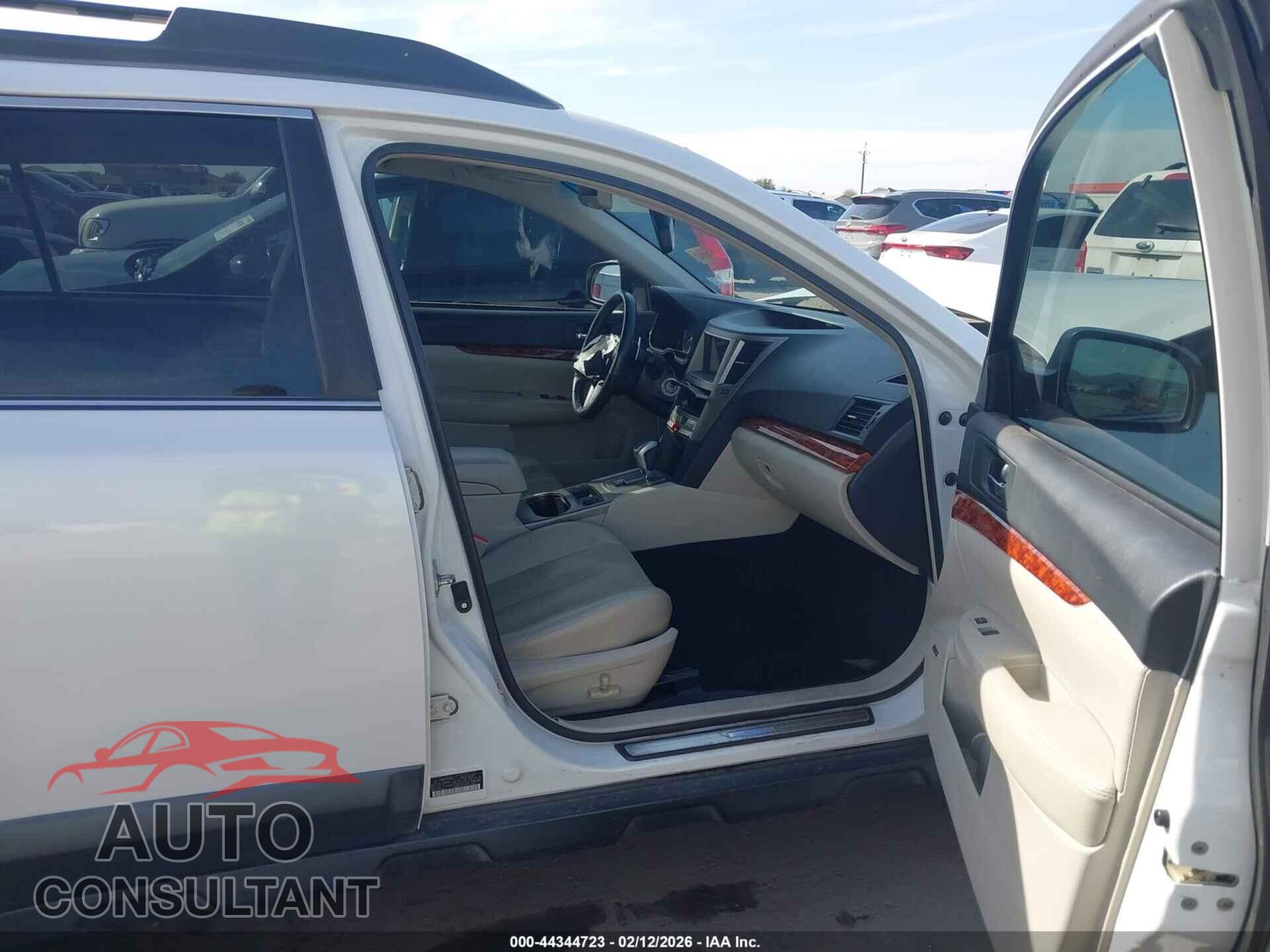 SUBARU OUTBACK 2010 - 4S4BRBKC8A3354622